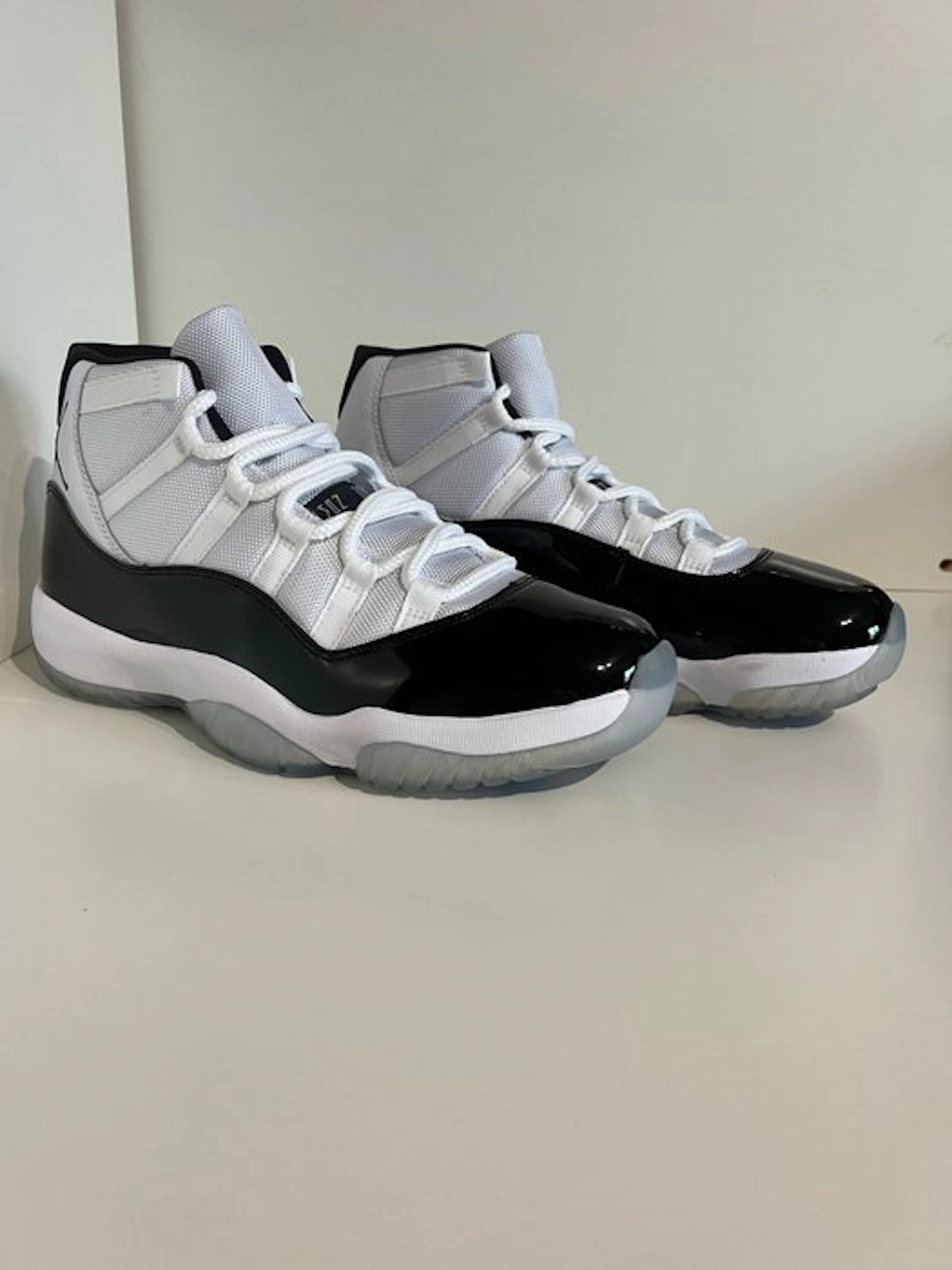 Nike - Air Jordan 11 Retro - Sneakers - Size: EU 42.5 - New with tags