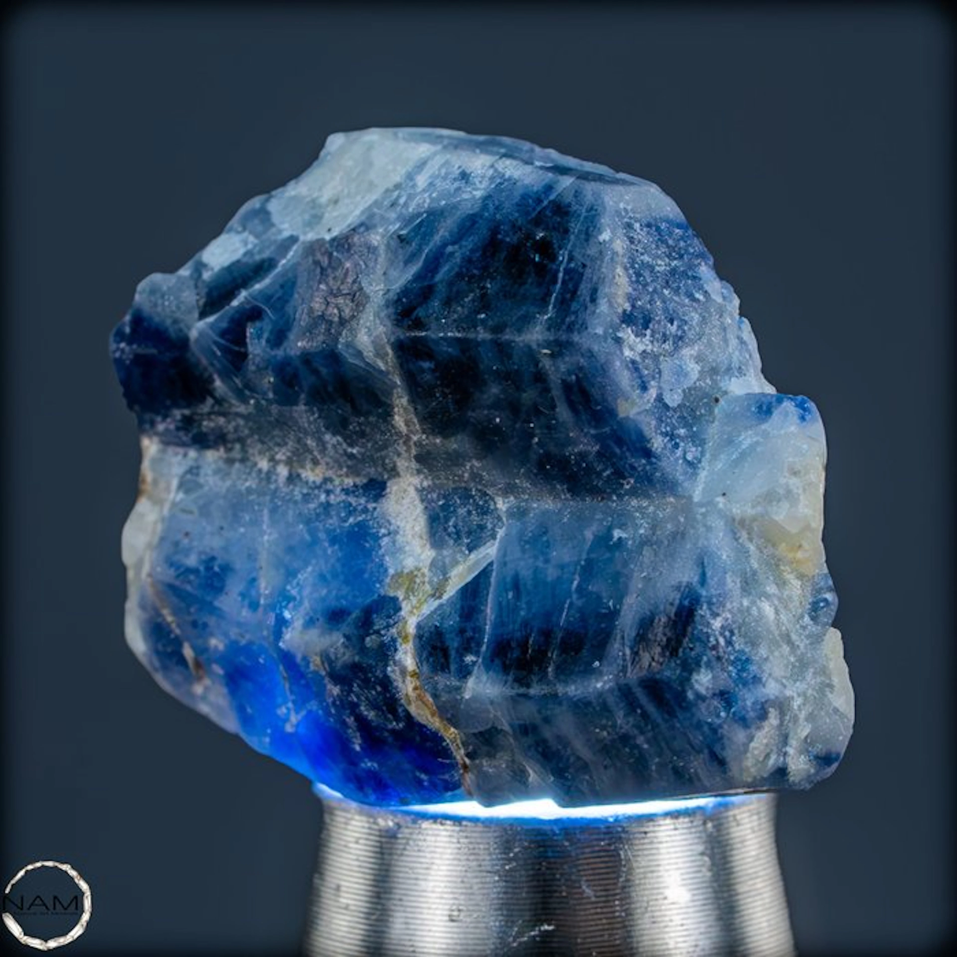 Natural rare sapphire rough crystal from Kenya – an...