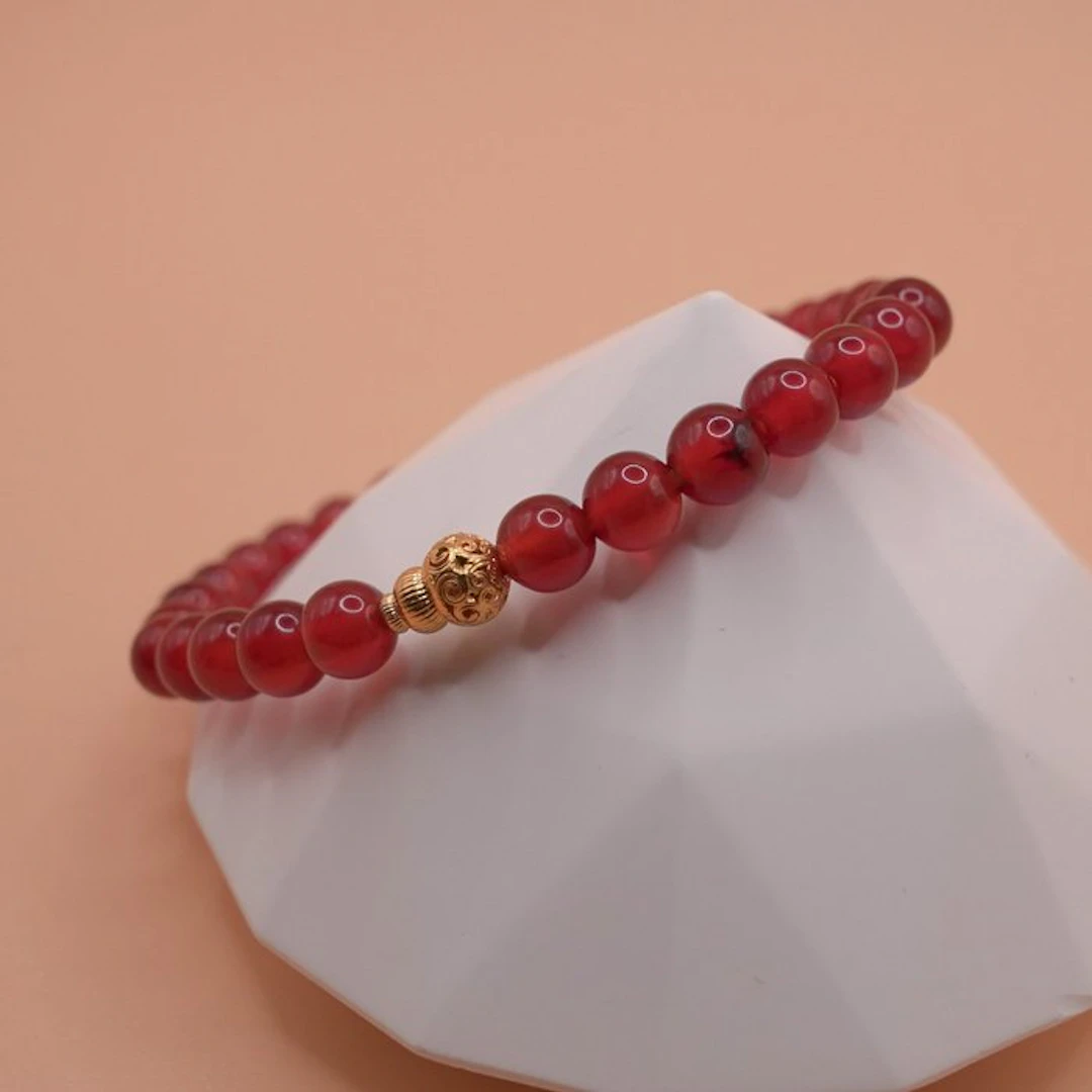 Deep Translucent Nanhong Agate with Hulu Spacer - Width: 5.2 mm- 5.7 g - (1)