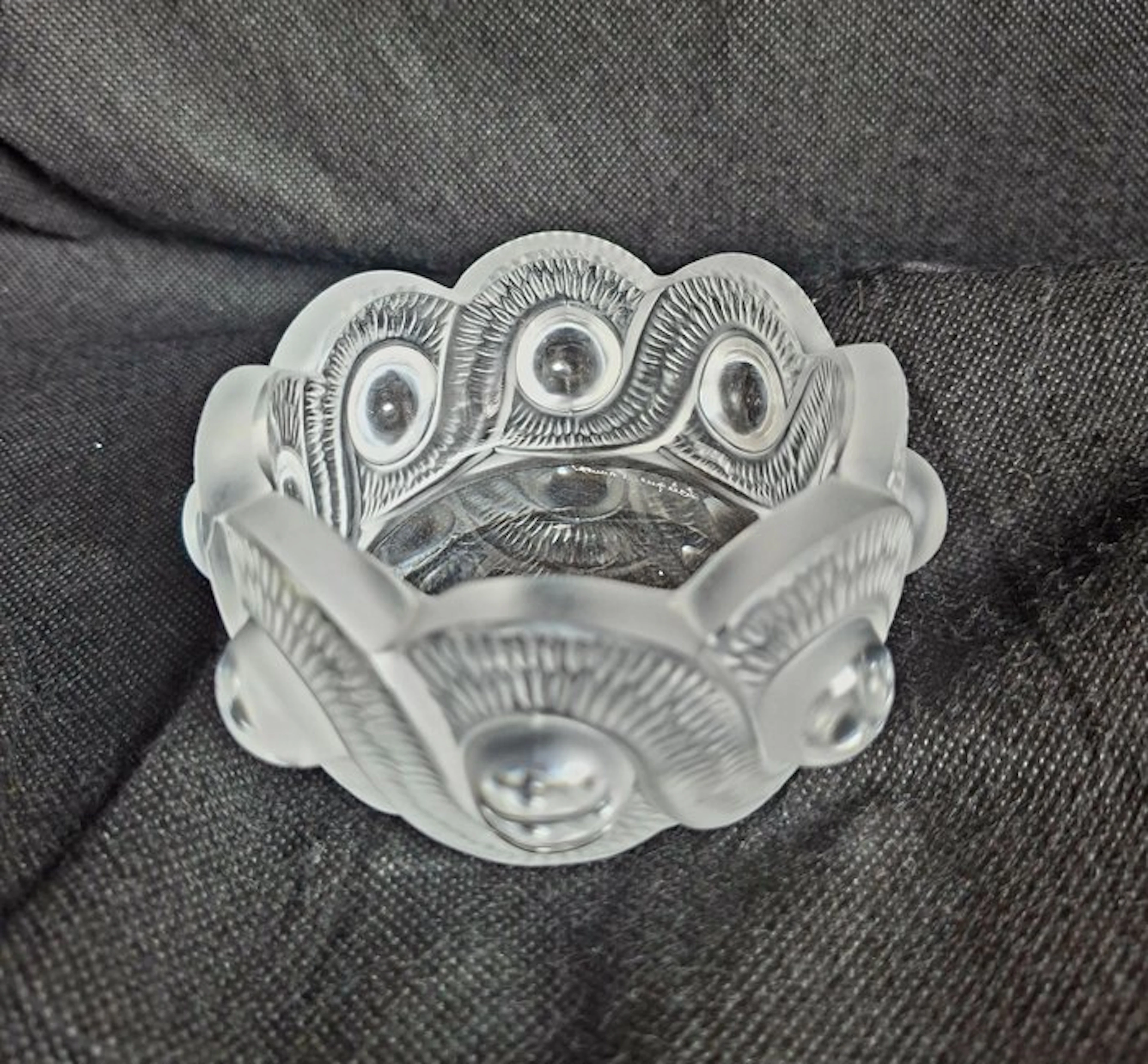 Lalique - Ashtray - Gao - Crystal - Lalique Gao ashtray