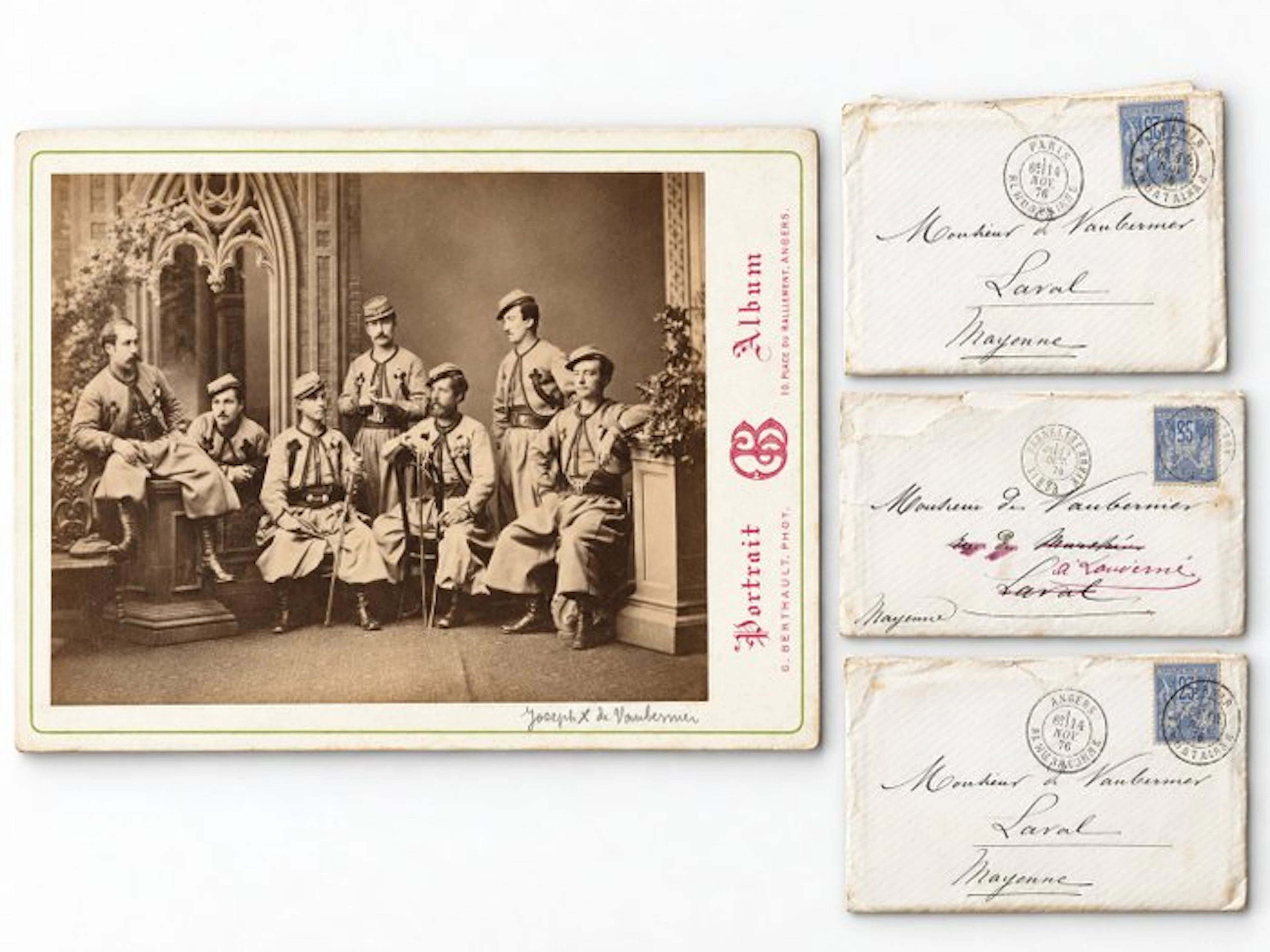 Military photograph - General de Charette – 4 autograph...
