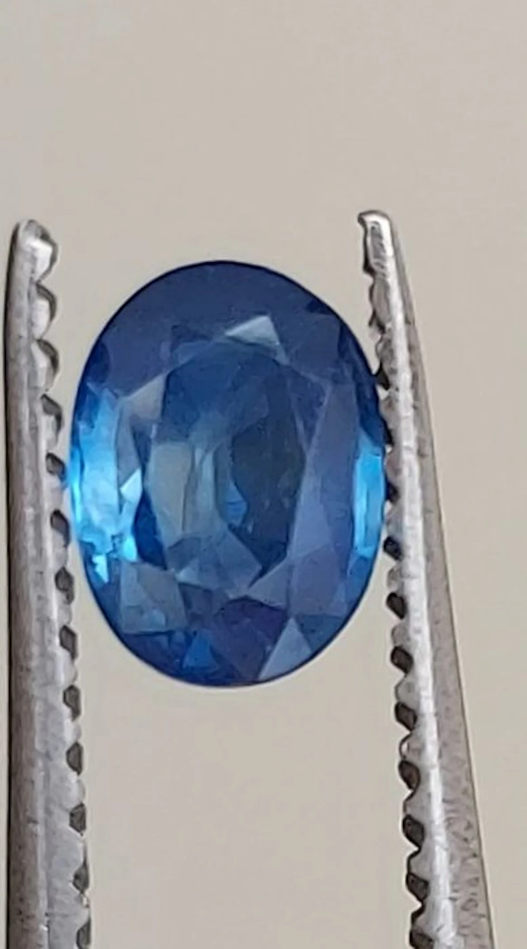 Sapphire - 1.06 ct - Antwerp Laboratory for Gemstone Testing (ALGT)