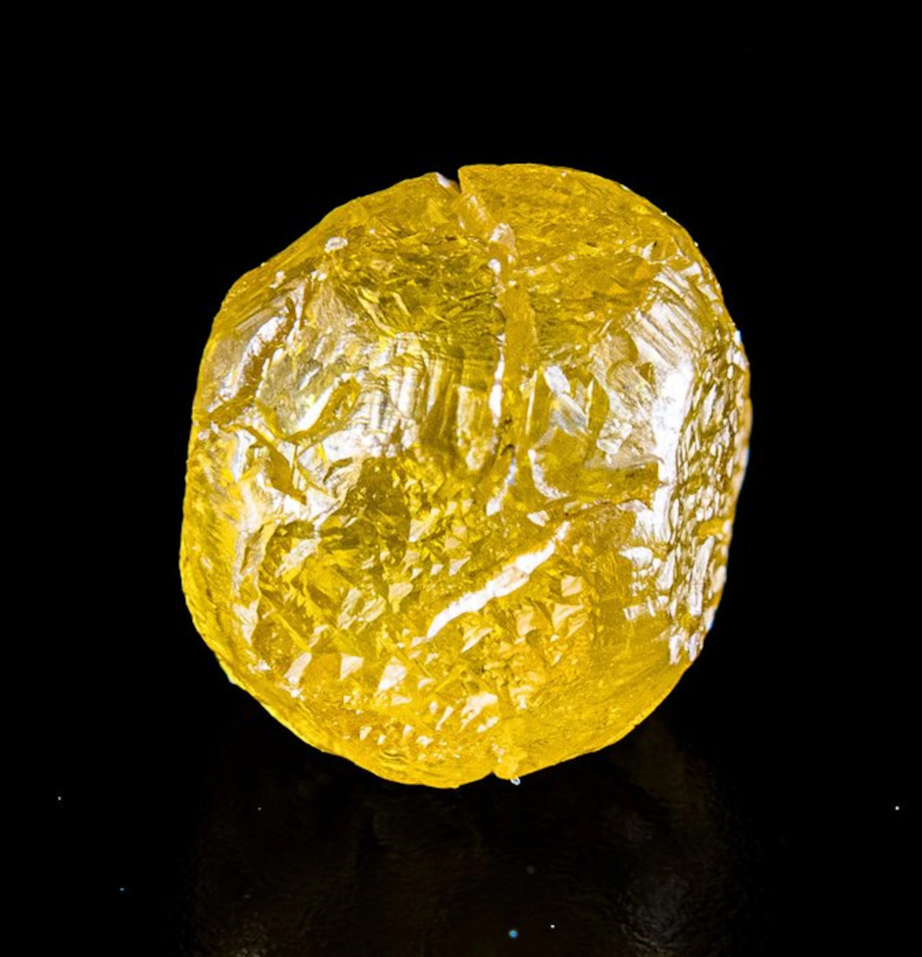 DIAMOND Fancy Intense Yellow - EXCEPTIONAL VVS - NO...