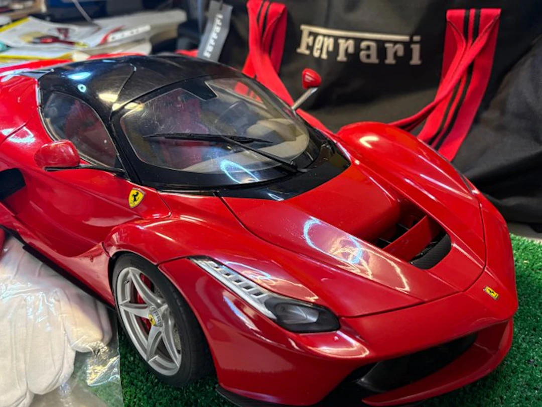 Hachette 1:8 - Model sports car - Ferrari la Ferrari - The Ferrari