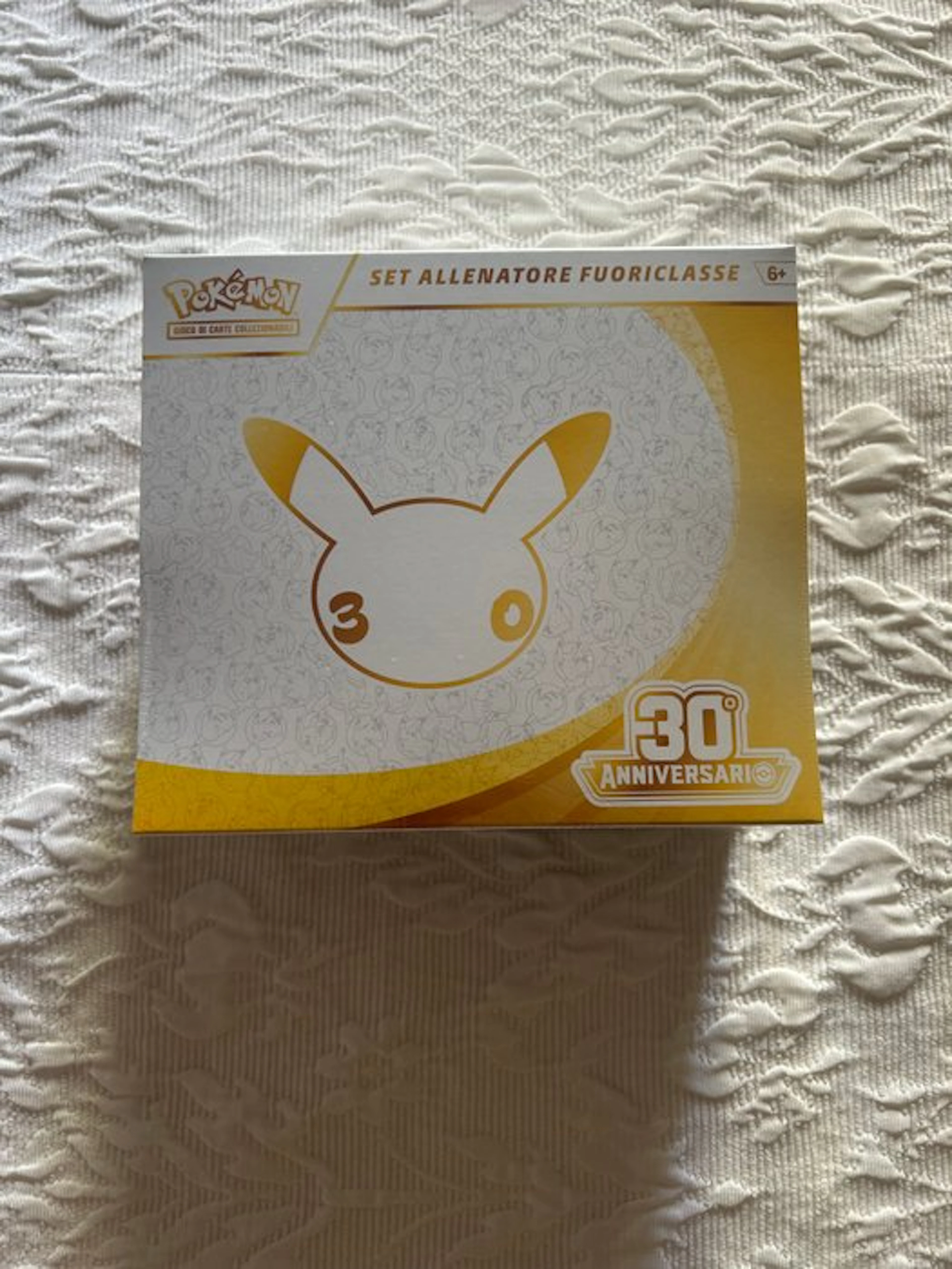 Pokémon - 1 Elite trainer box - 30th Year Anniversary