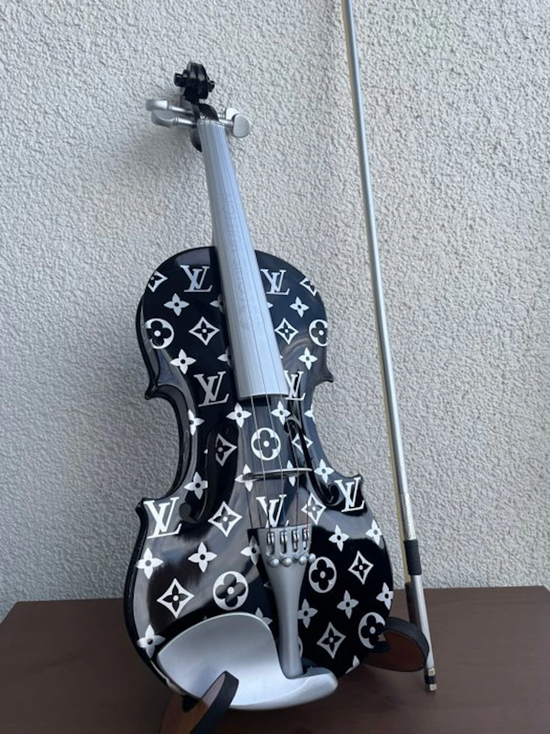 J.Reinhardt - Custom Louis Vuitton Violin - Noir & Silver