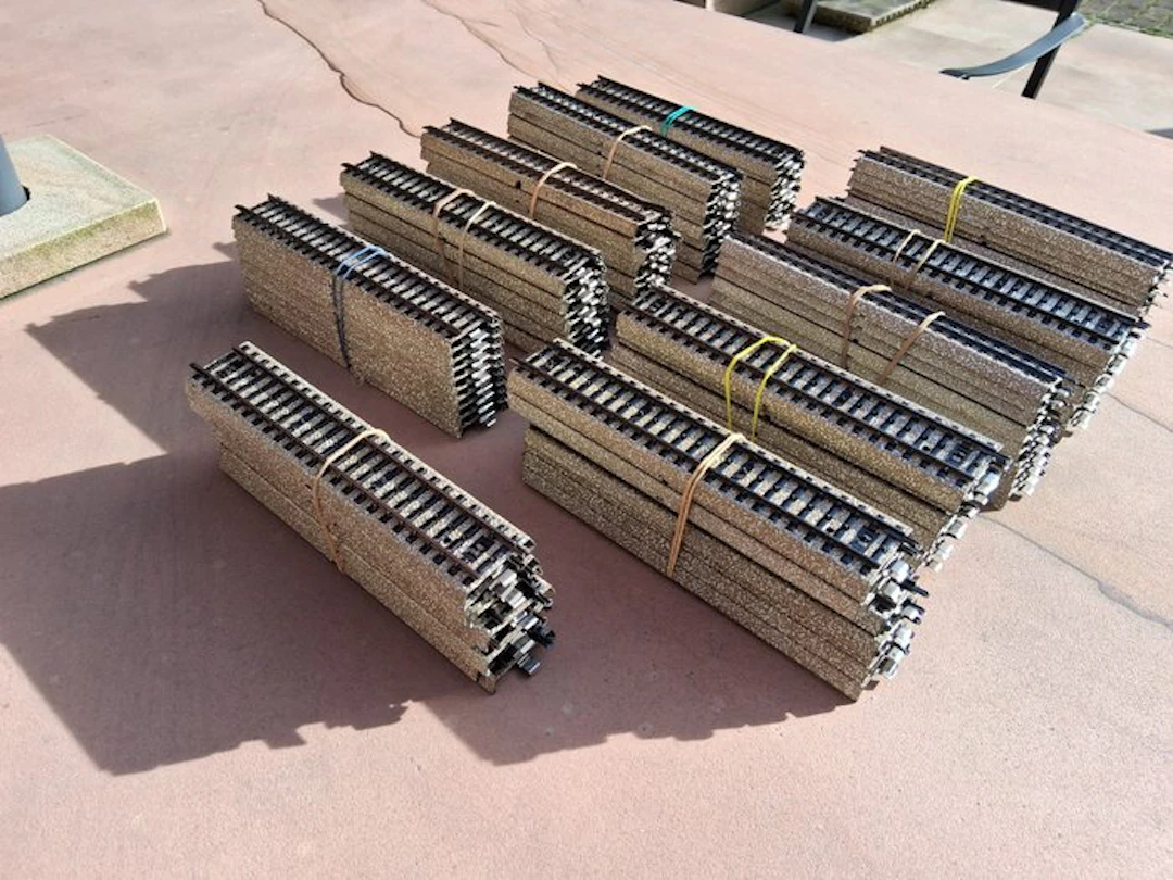 Märklin H0 - 5106 - Model train tracks (108) - 108 straight M-tracks