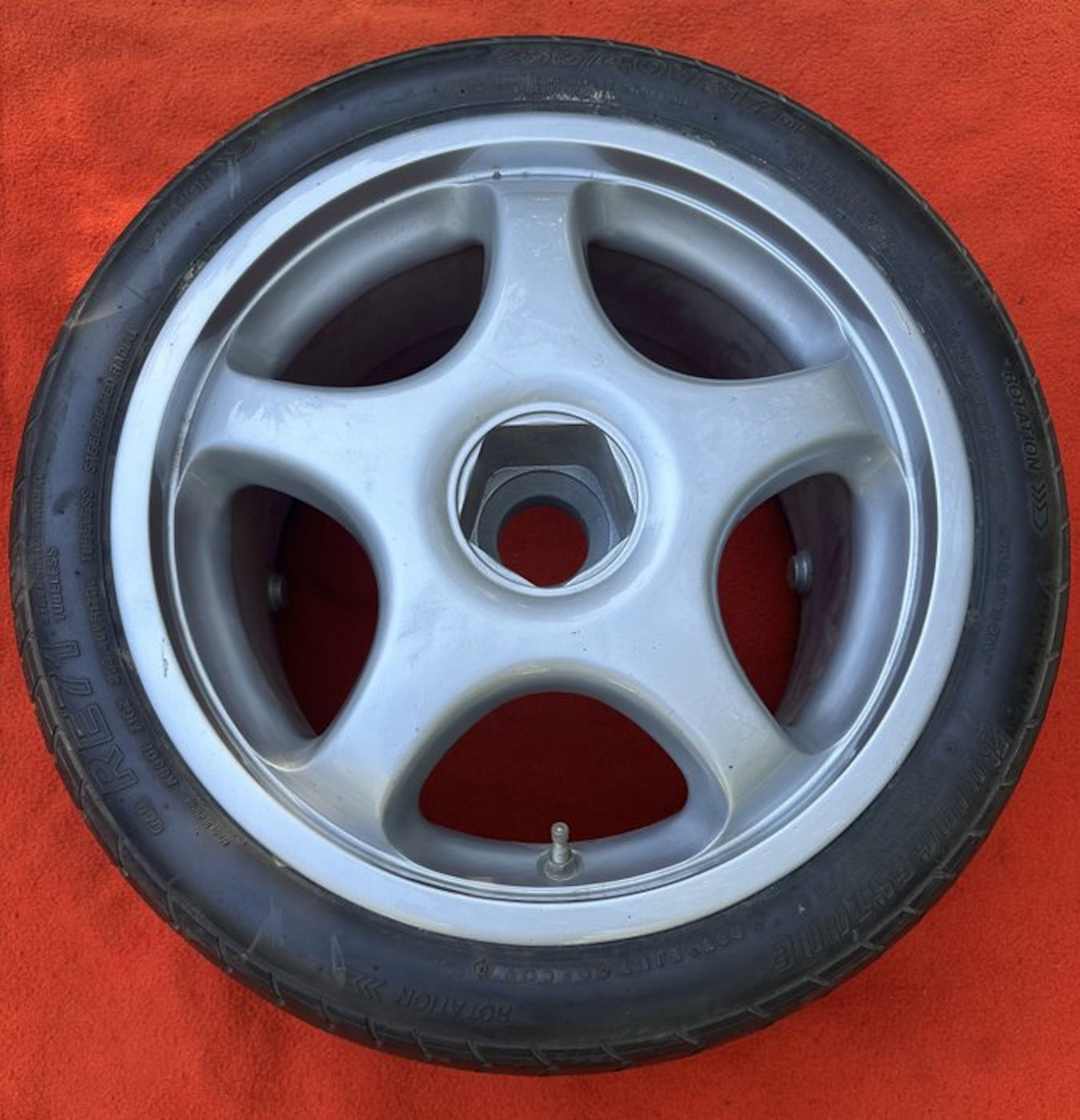 Car part (1) - Porsche - Porsche 959 17 inch Orginele...