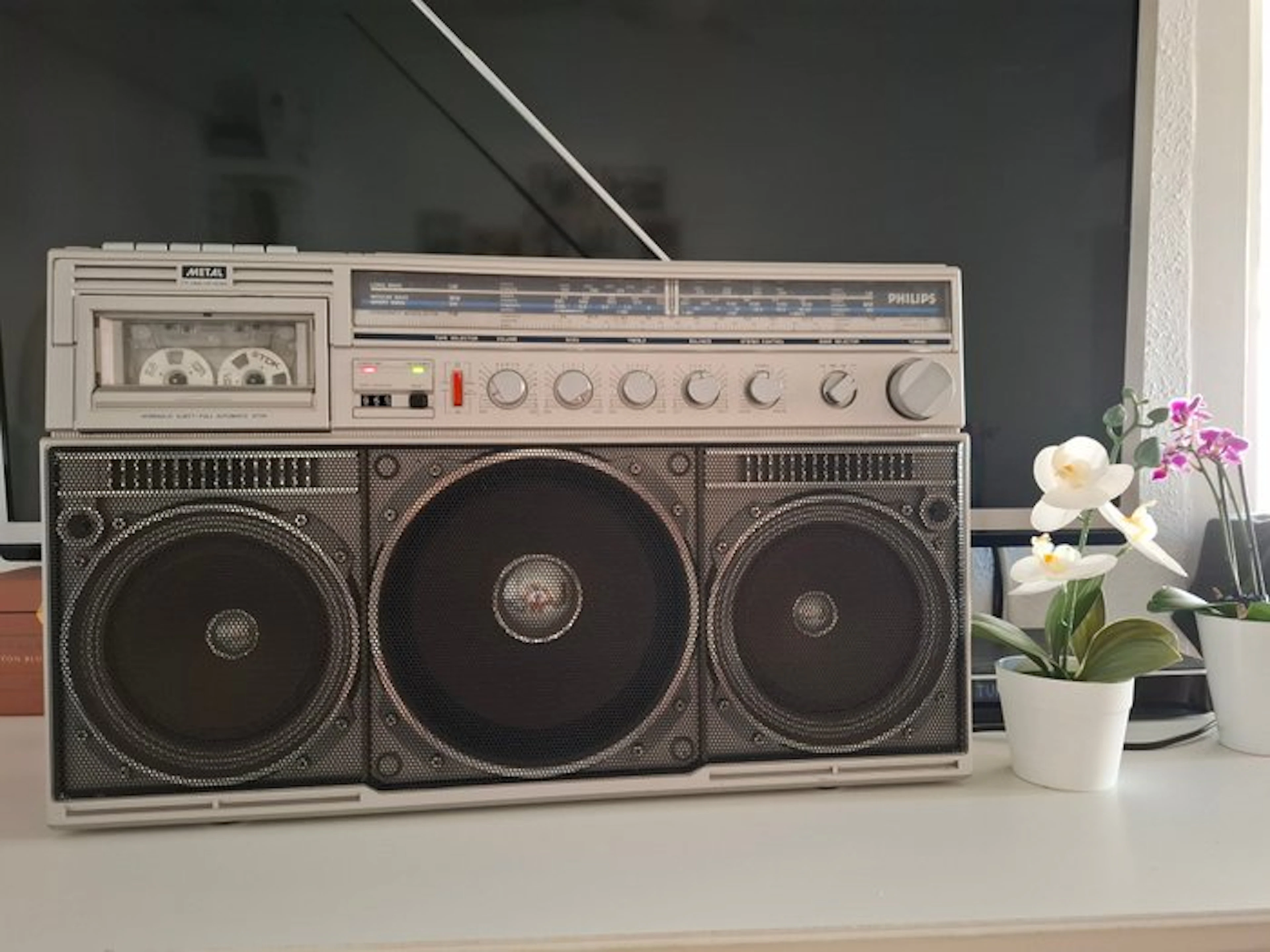 Philips - D8444 'Ghettoblaster' / Portable Stereo Cassette recorder-player