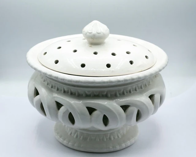 V. BASSANO - Centrepiece - Perforated...