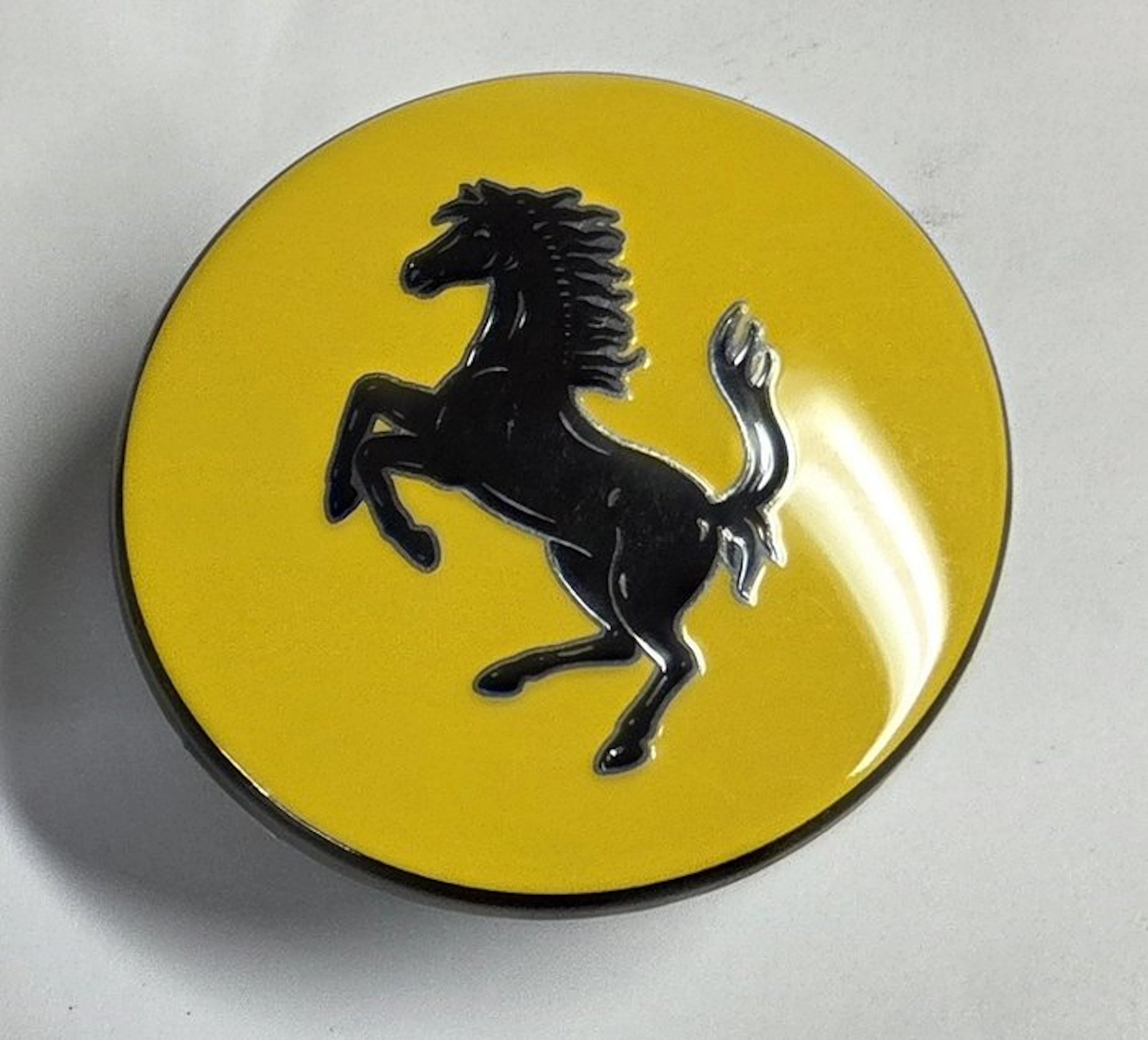 Ferrari wheel center cap hubcap #340066 226245 - Ferrari...