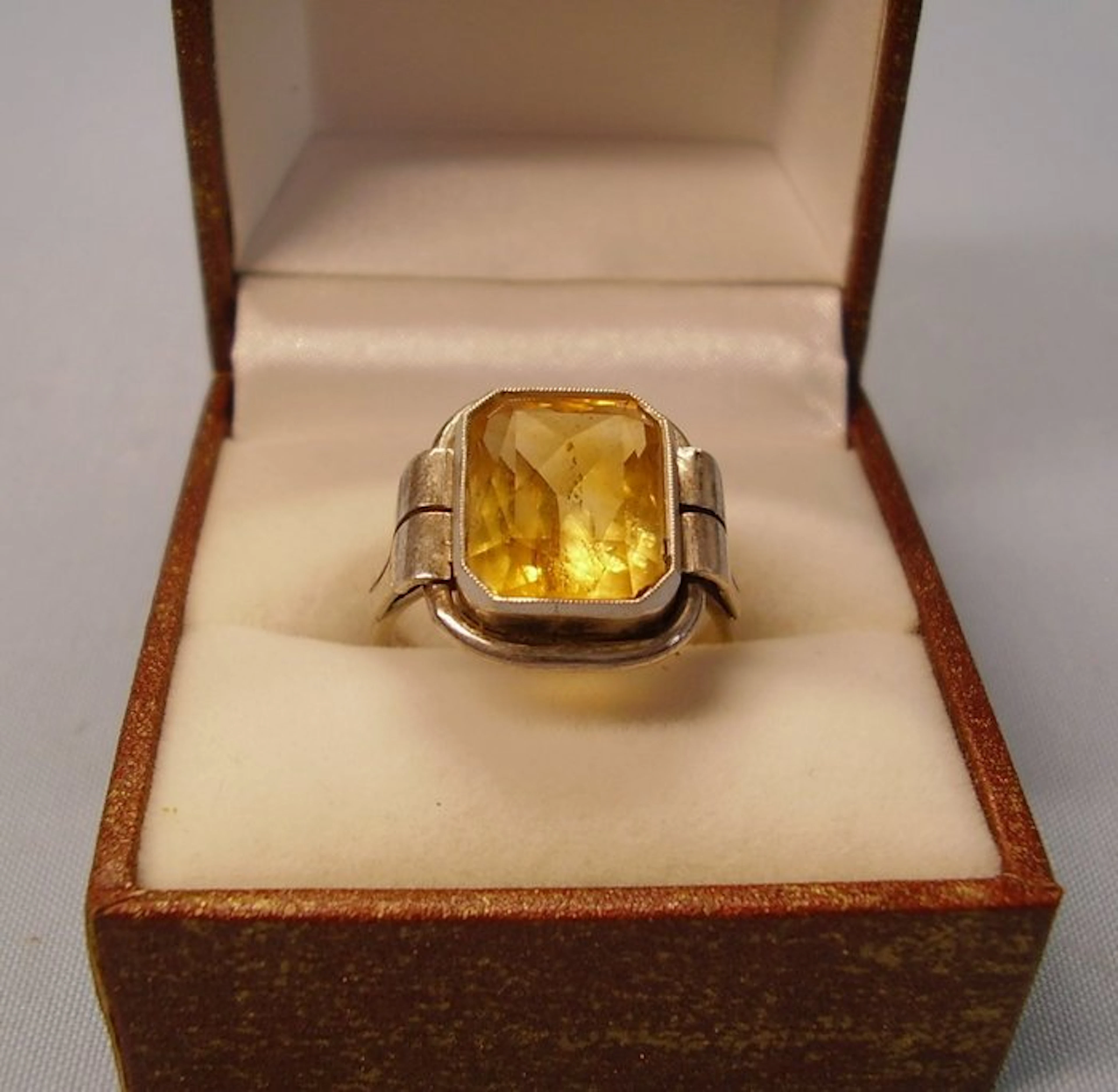 No reserve price - Ring Silver - 6.00ct. tw. Citrine - Art Deco work 1920