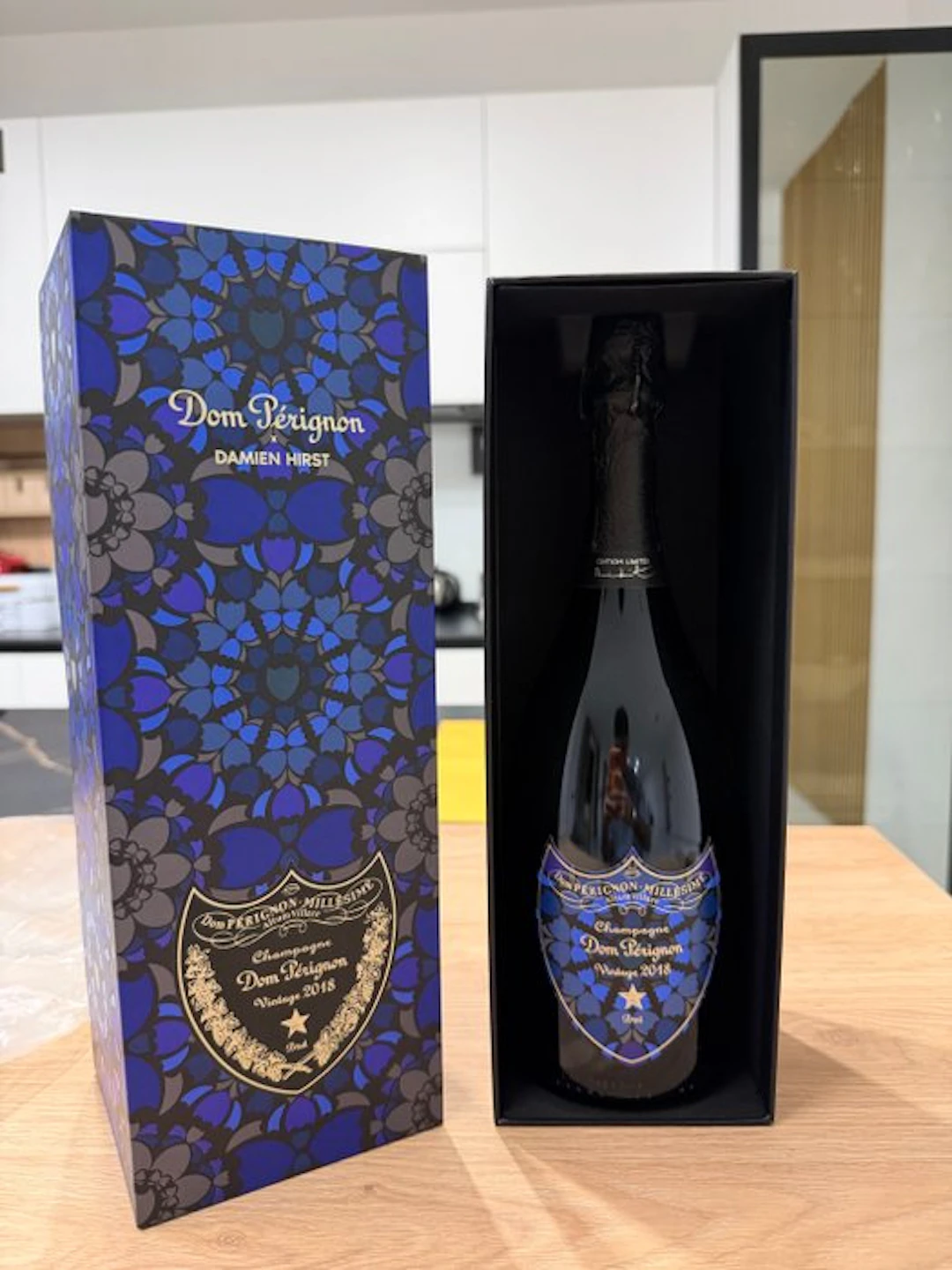 2018 Dom Pérignon, Damien Hirst - Champagne Brut - 1 Bottle (0.75L)