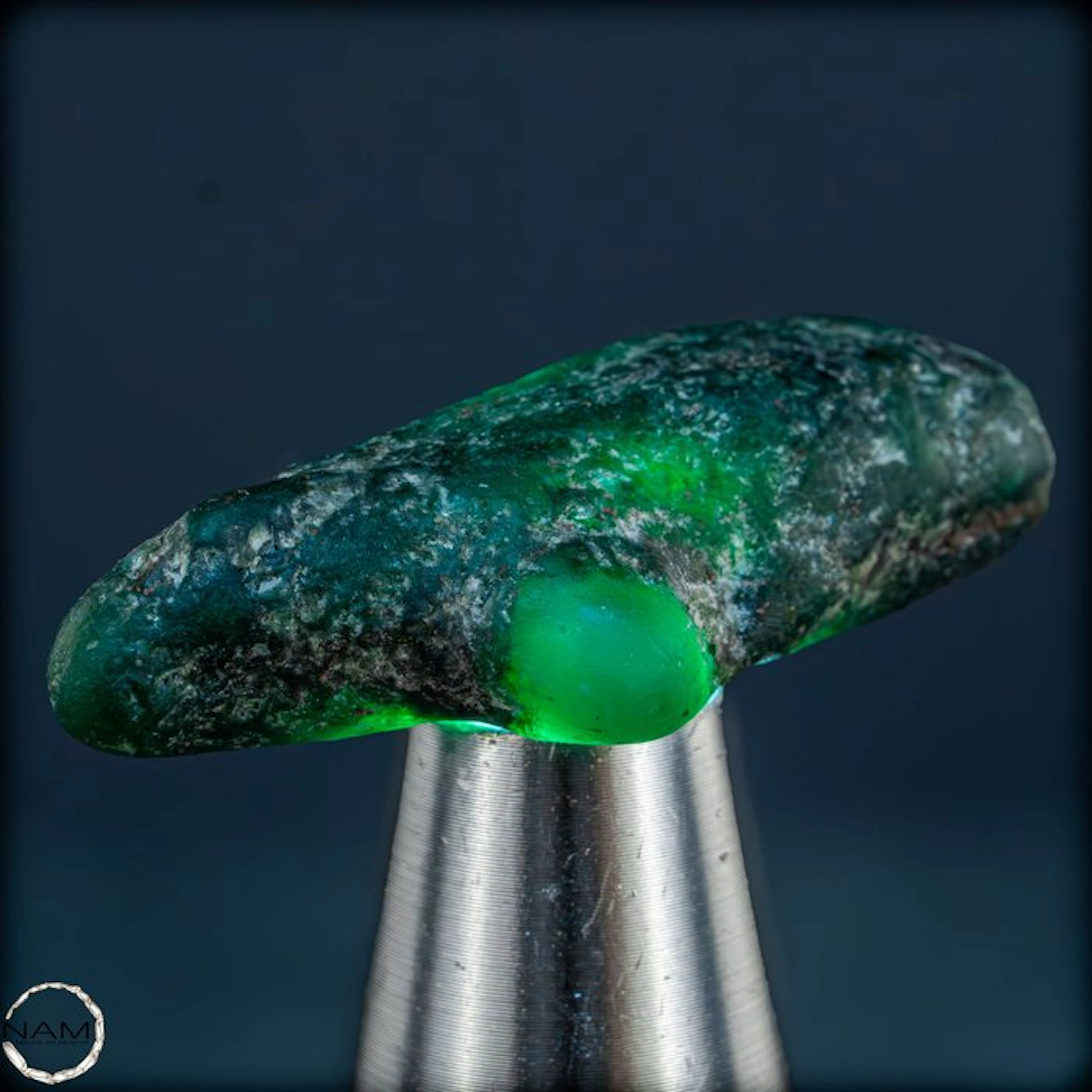Natural Colombian green emerald, unprocessed. Gemstones 49.10 ct- 9.82 g