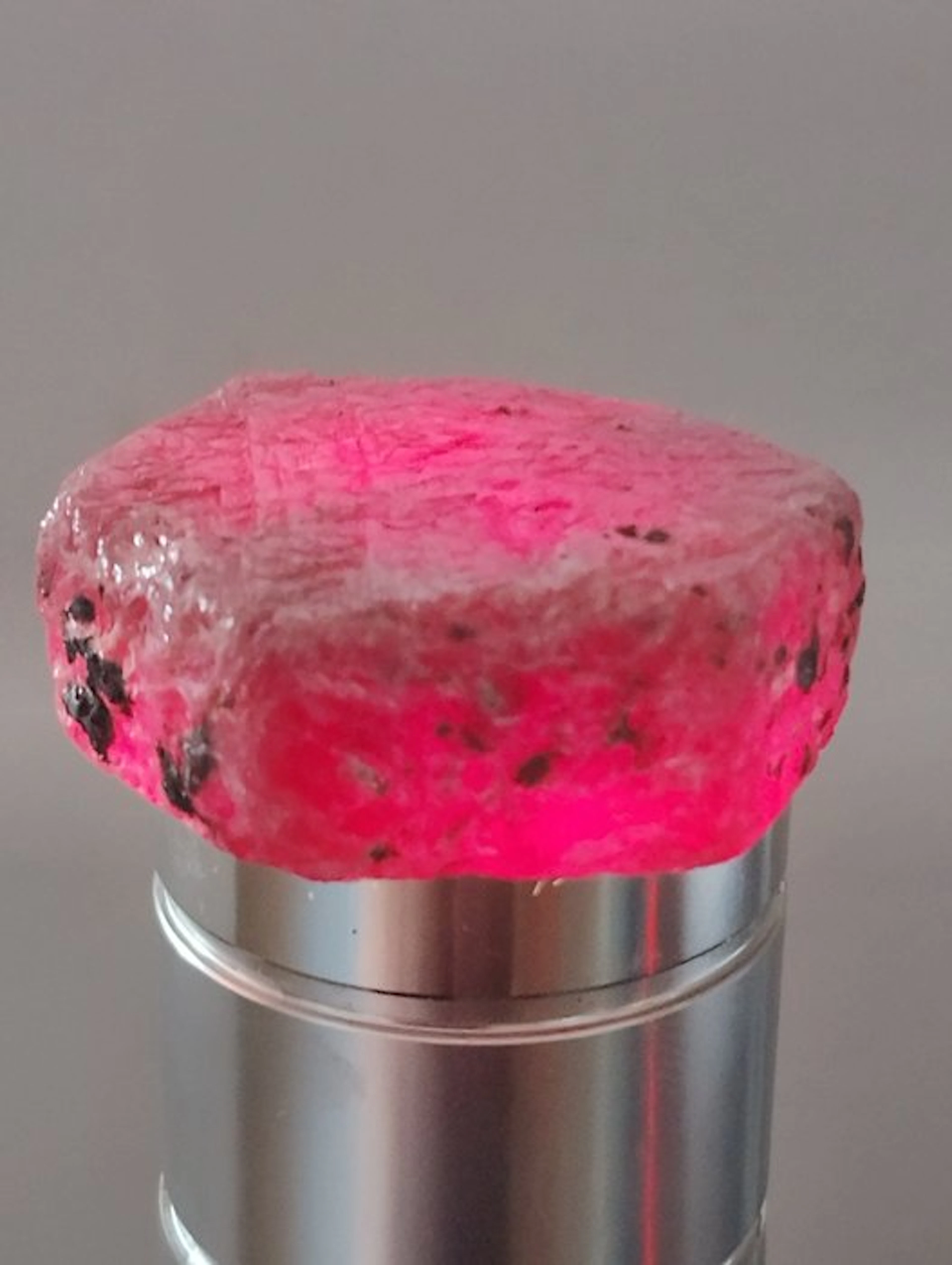 Ruby Rough - Height: 3.7 cm - Width: 3.3 cm- 44.07 g - (1)