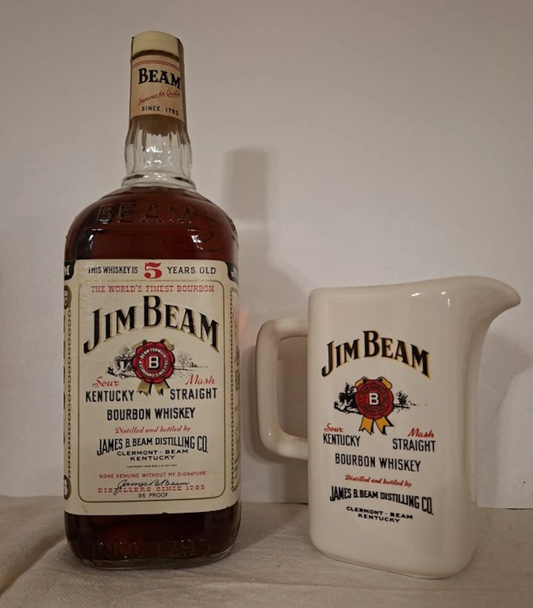 Jim Beam 5 years old Kentucky Straight Bourbon 86 Proof + Jug - b