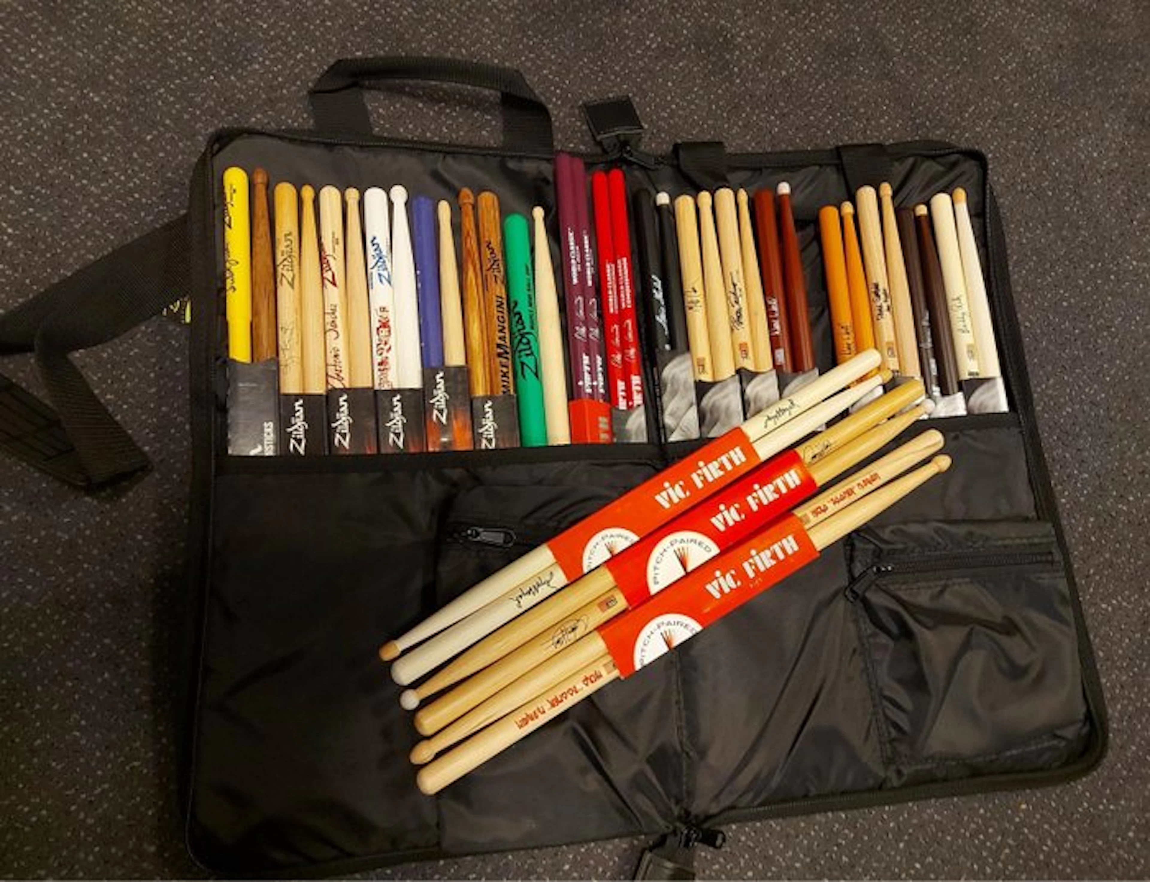 Verzameling Zildjian/Vic Firth - sticktas met 20 sets...