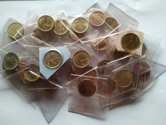 Italy, Republic 20 Lire 1968- 2001 (No reserve price)