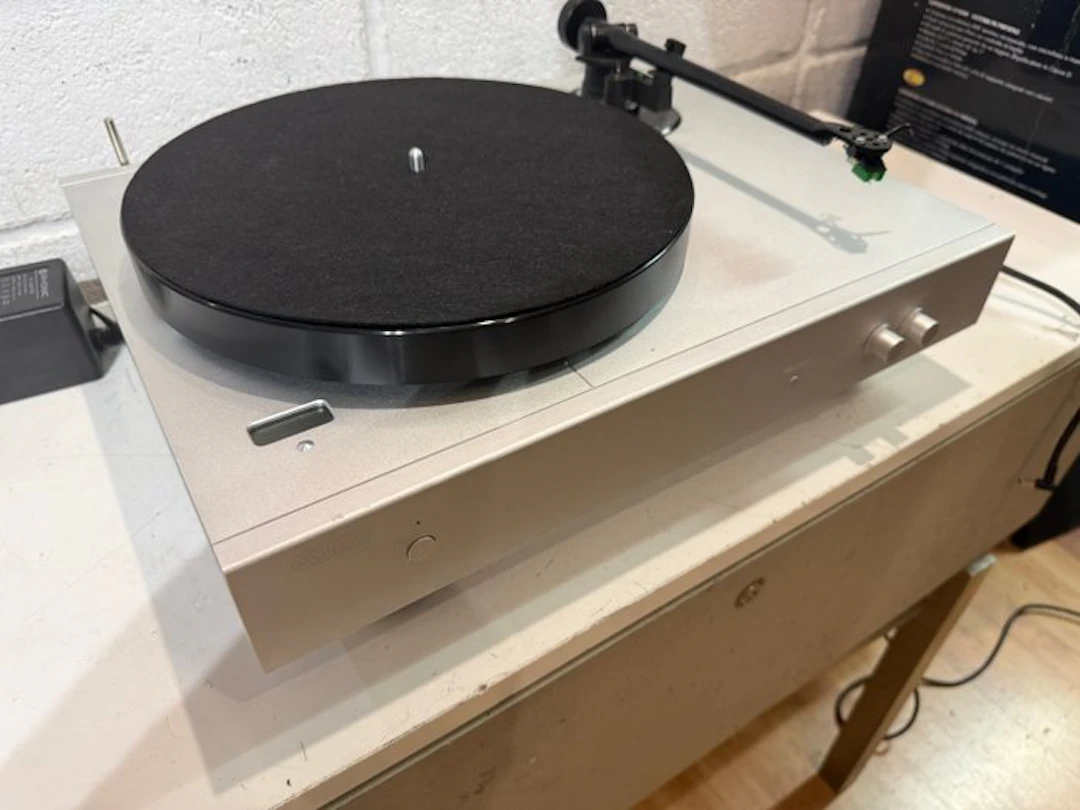 Onix - Eclipse Turntable