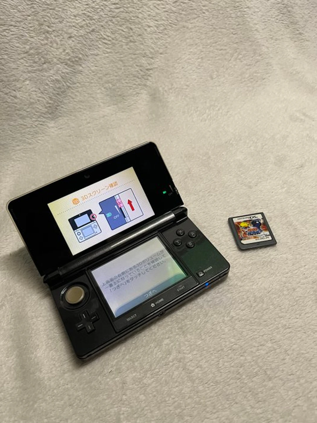 Nintendo - (Mint) Naruto + Glossy Black 3DS - Video game console + games