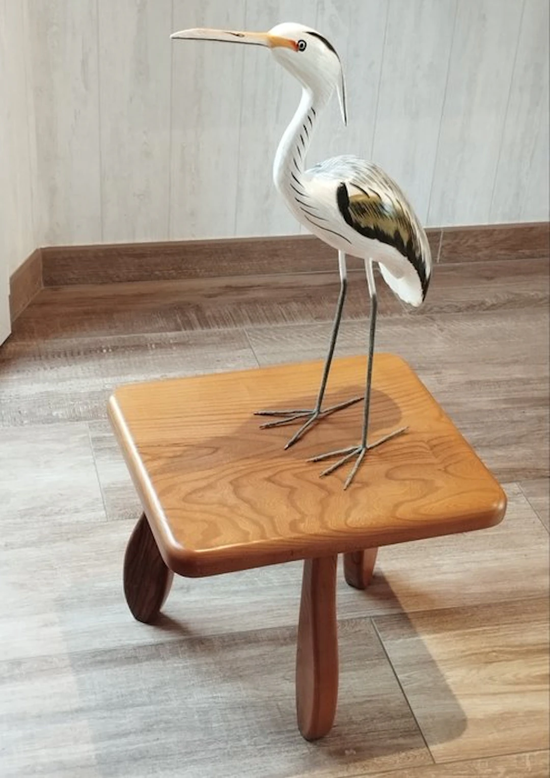 Stool - Side table. Sofa end table. - Wood - Tripod.