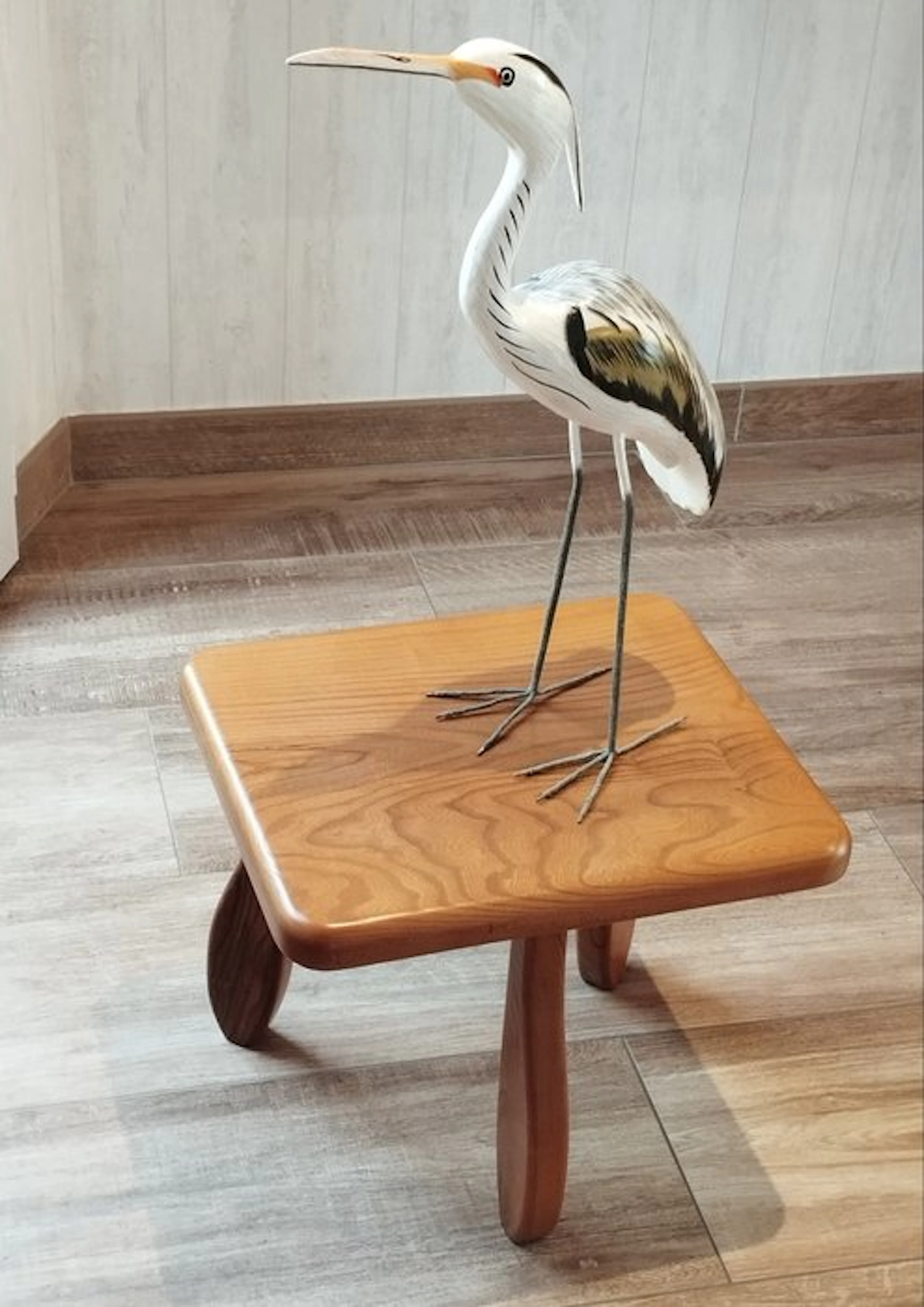 Stool - Side table. Sofa end table. - Wood - Tripod.