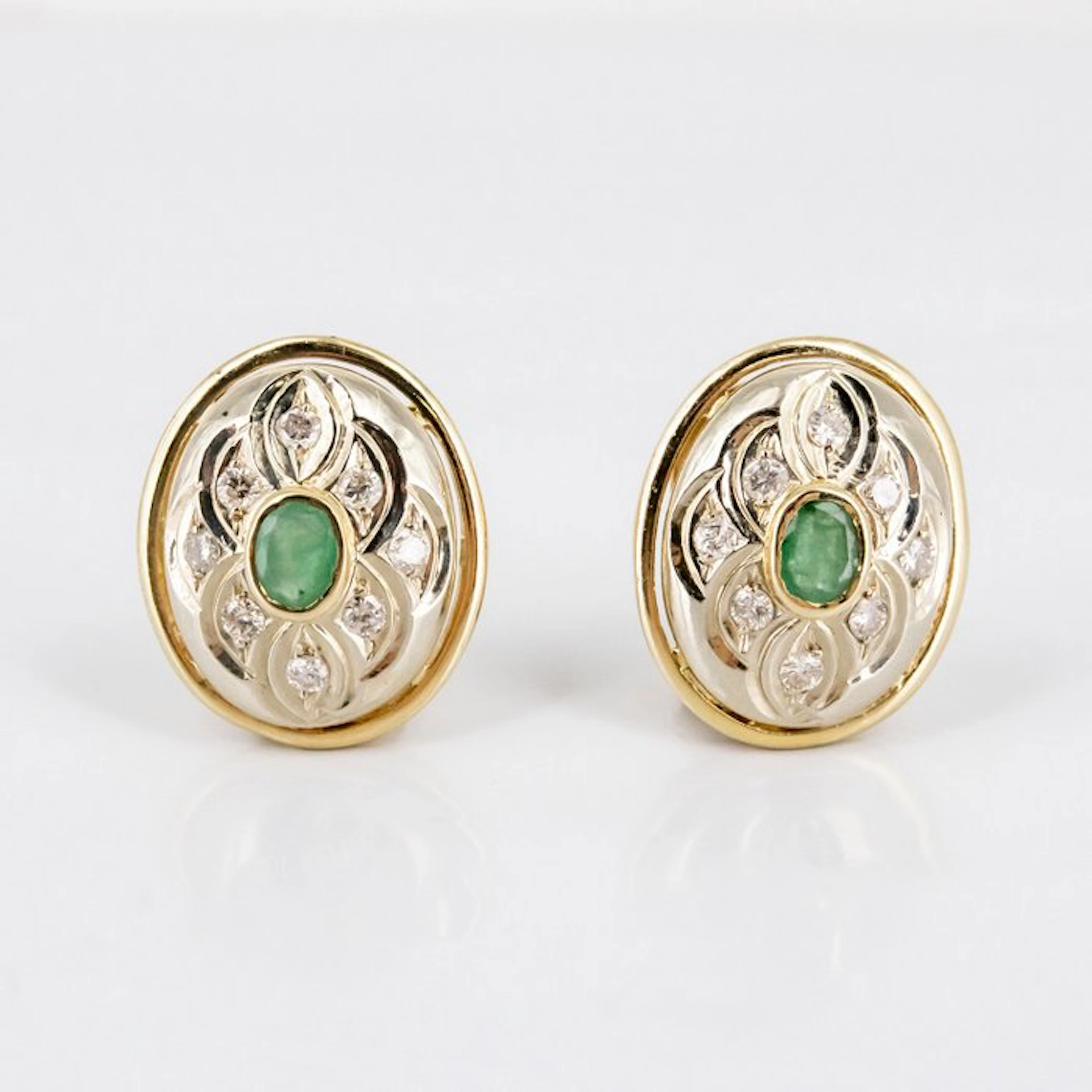 Earrings - 18 kt. Yellow gold, White gold - 1.20ct. tw. Emerald - Diamond