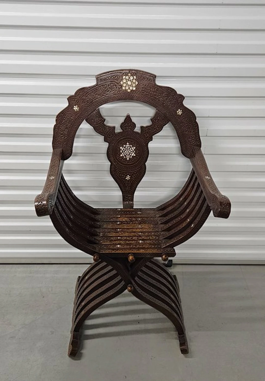 Chair - Wood - Savonarola throne chair