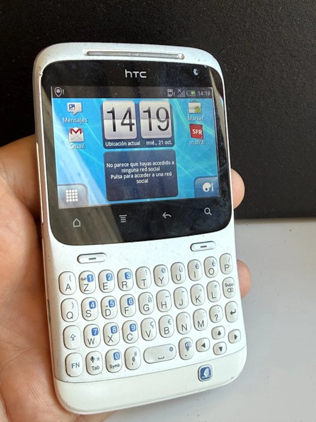HTC ChaCha / HTC Status - Mobile phone