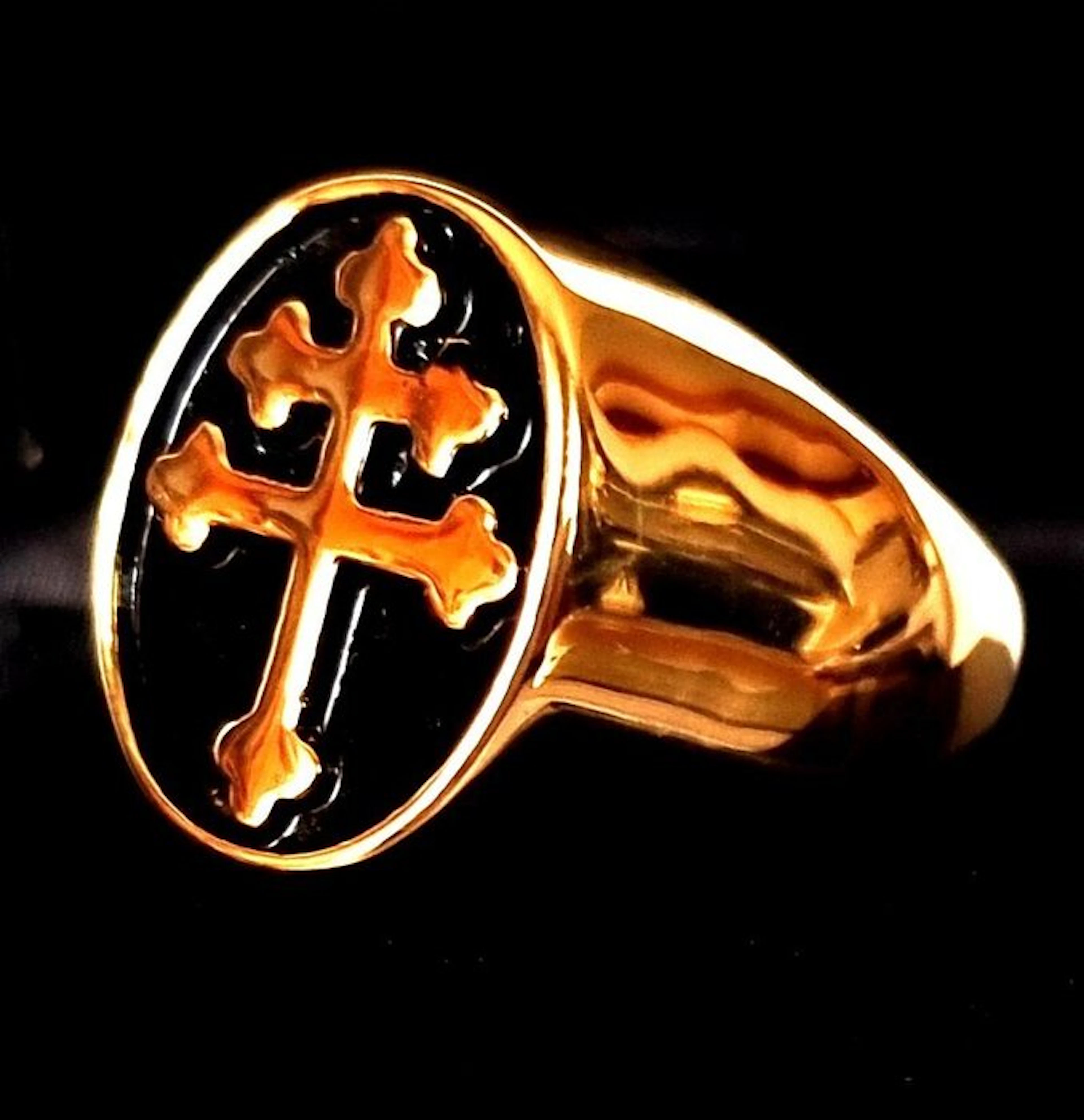Dame of the Trefoil Cross – Seal of resilience, freedom, and hope. - Ring