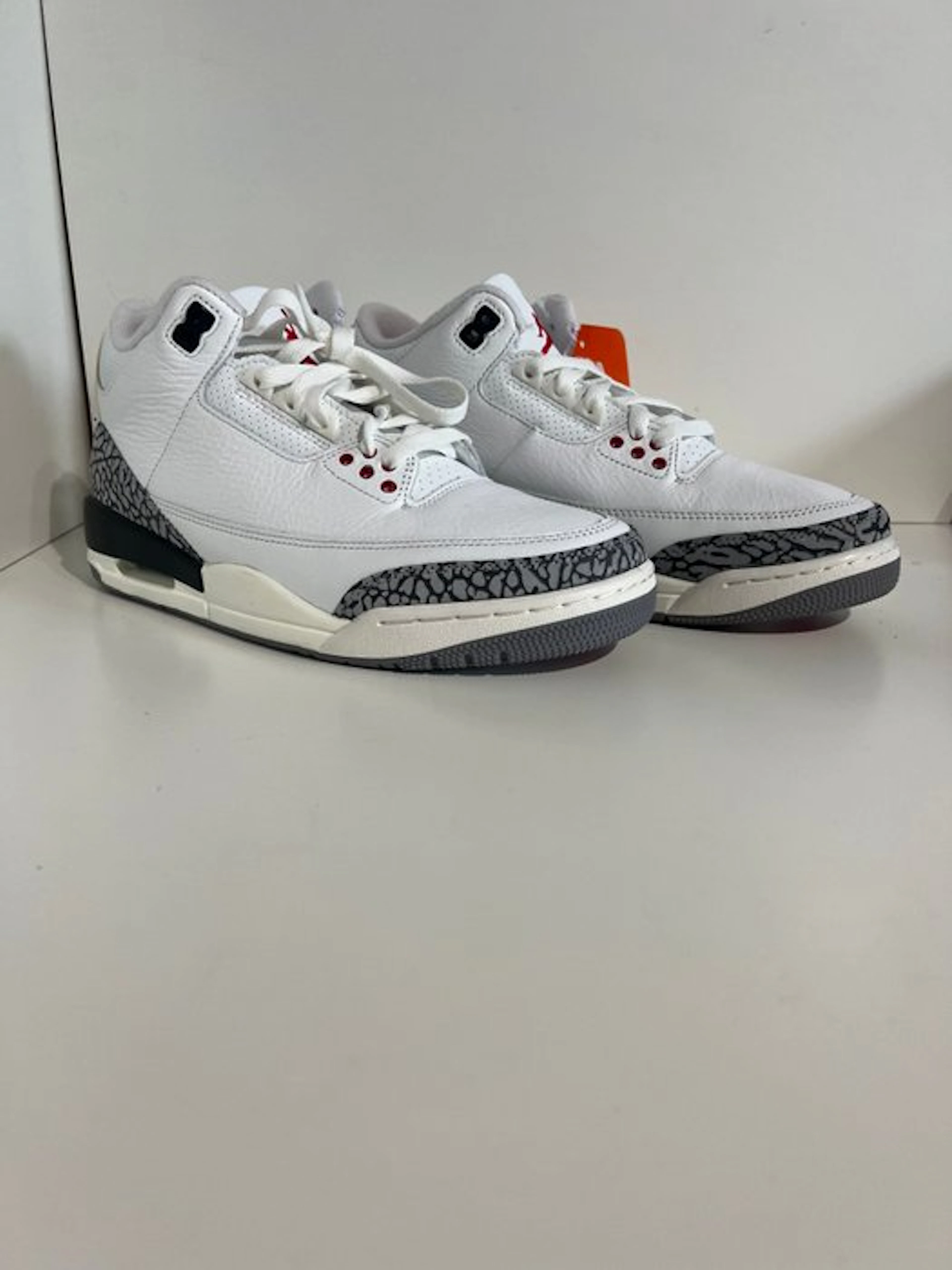Nike - Air Jordan 3, Air Jordan 3 Retro - Sneakers - Size: EU 40 -