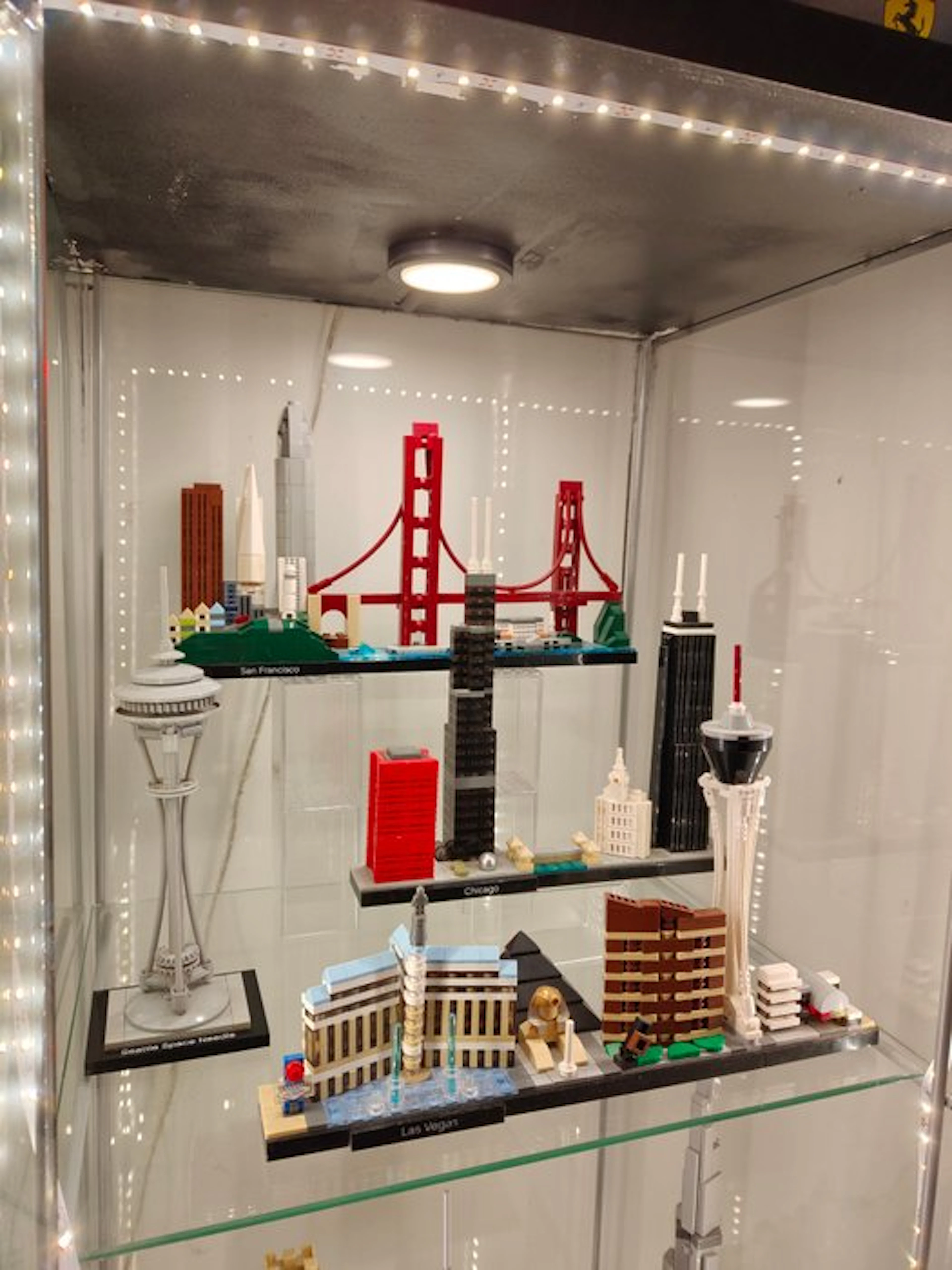 LEGO Set - Architecture - Chicago (21033) - San Francisco...