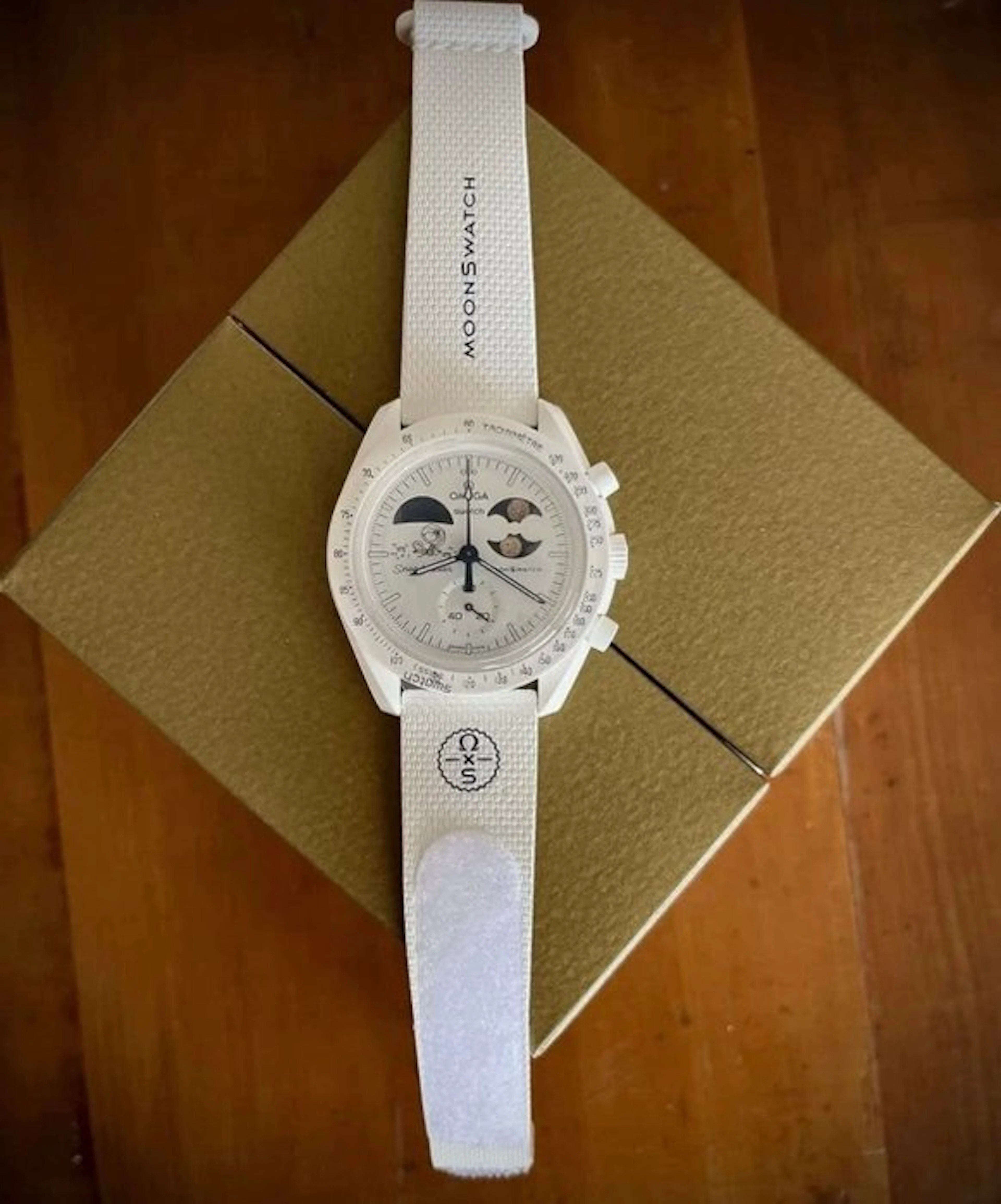 Omega x Swatch - Mission to Earth (Moonshine Gold) - No...
