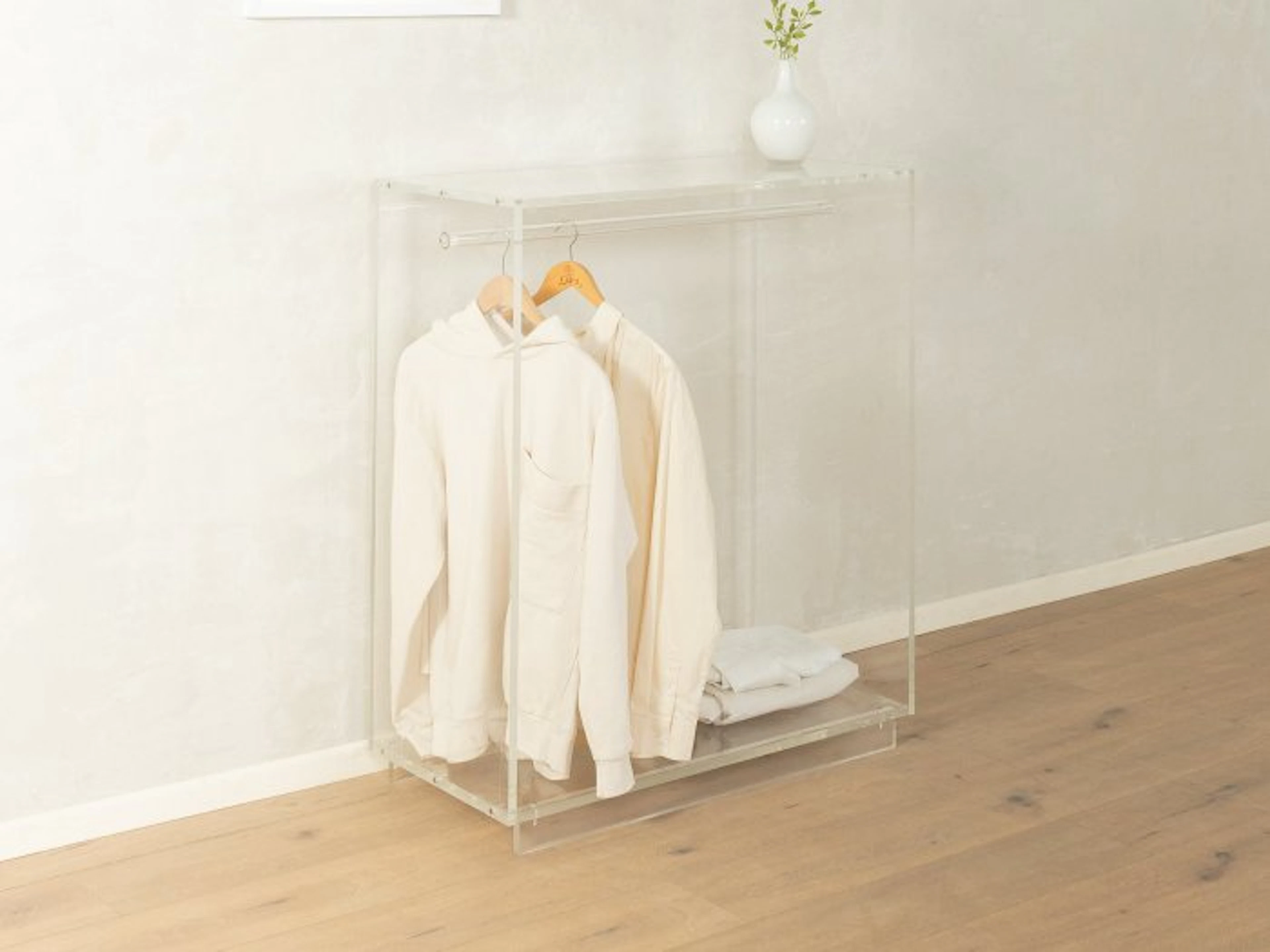 Commode - Acrylic - 1980s Acrylic Dresser