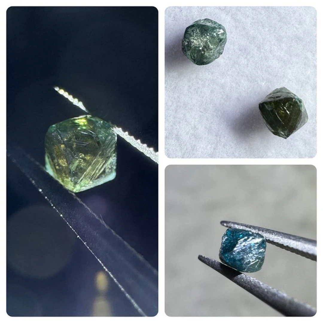 Set of 2 blue diamond crystals - 0.71 carats Rough- 0.14 g
