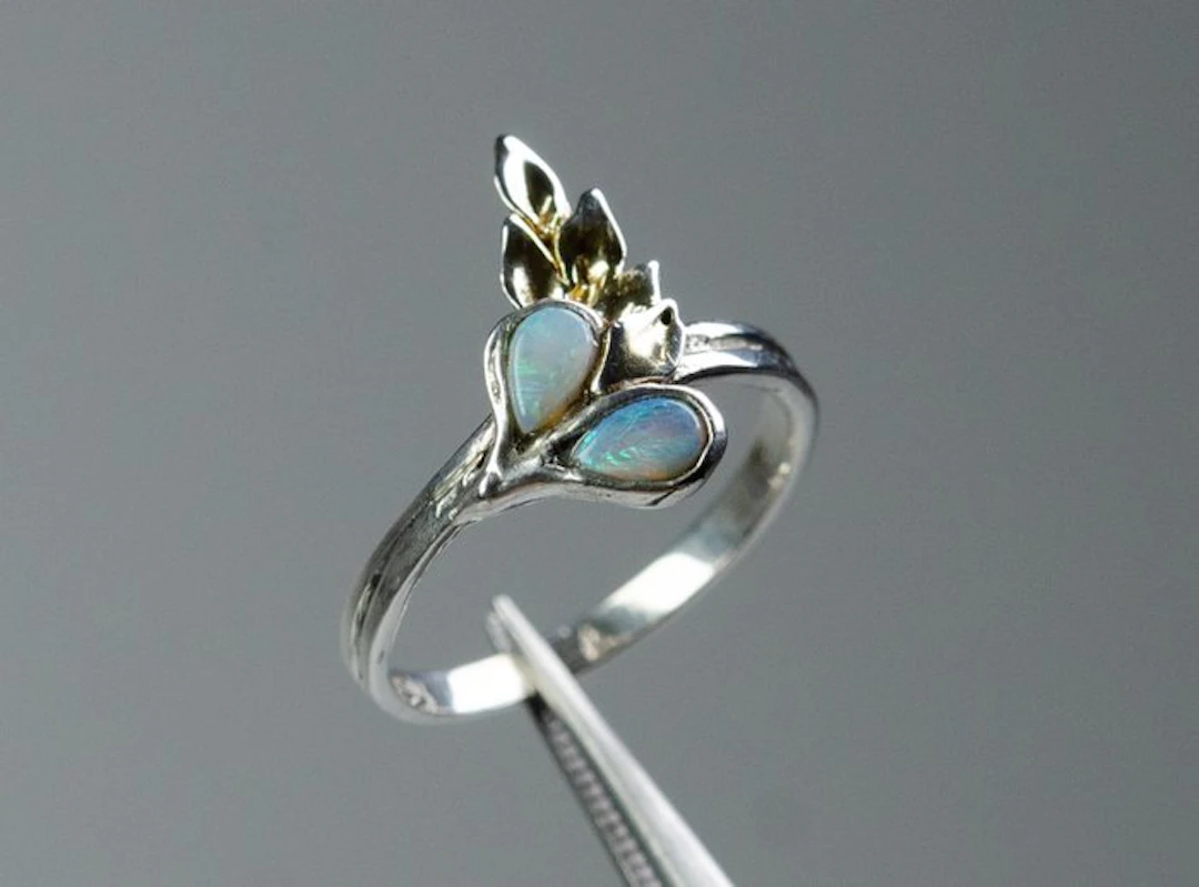 No reserve price - Ring - 835 silver - natural opals - handmade