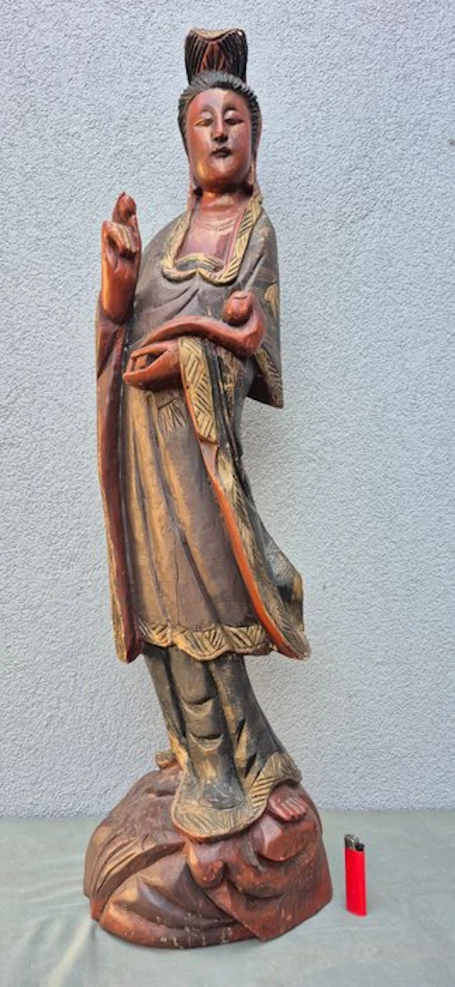 Songzi Guanyin (Zi Guanyin) - Wood - China - 20th century