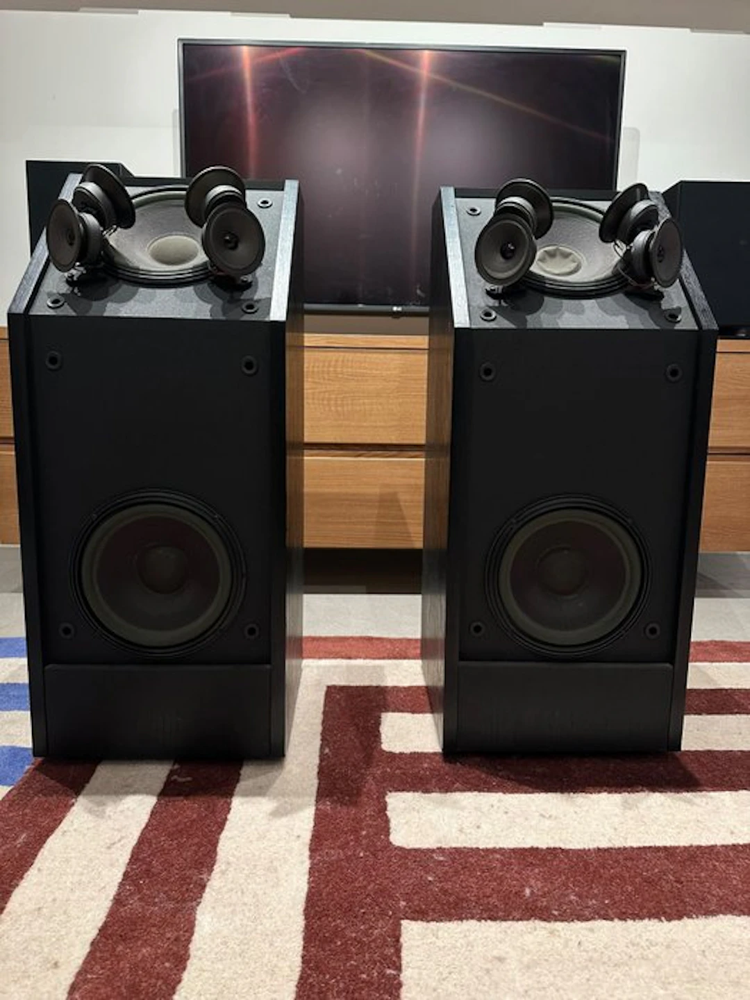Bose - 601™ Series III 2-Way Direct/Reflecting Floorstanding Speaker set