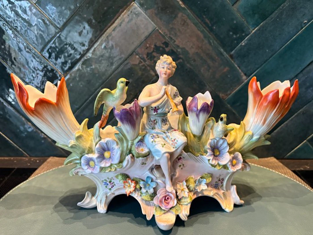 Flower pot - Art Nouveau craftsmanship showpiece - Pottery - 1920 Belgium