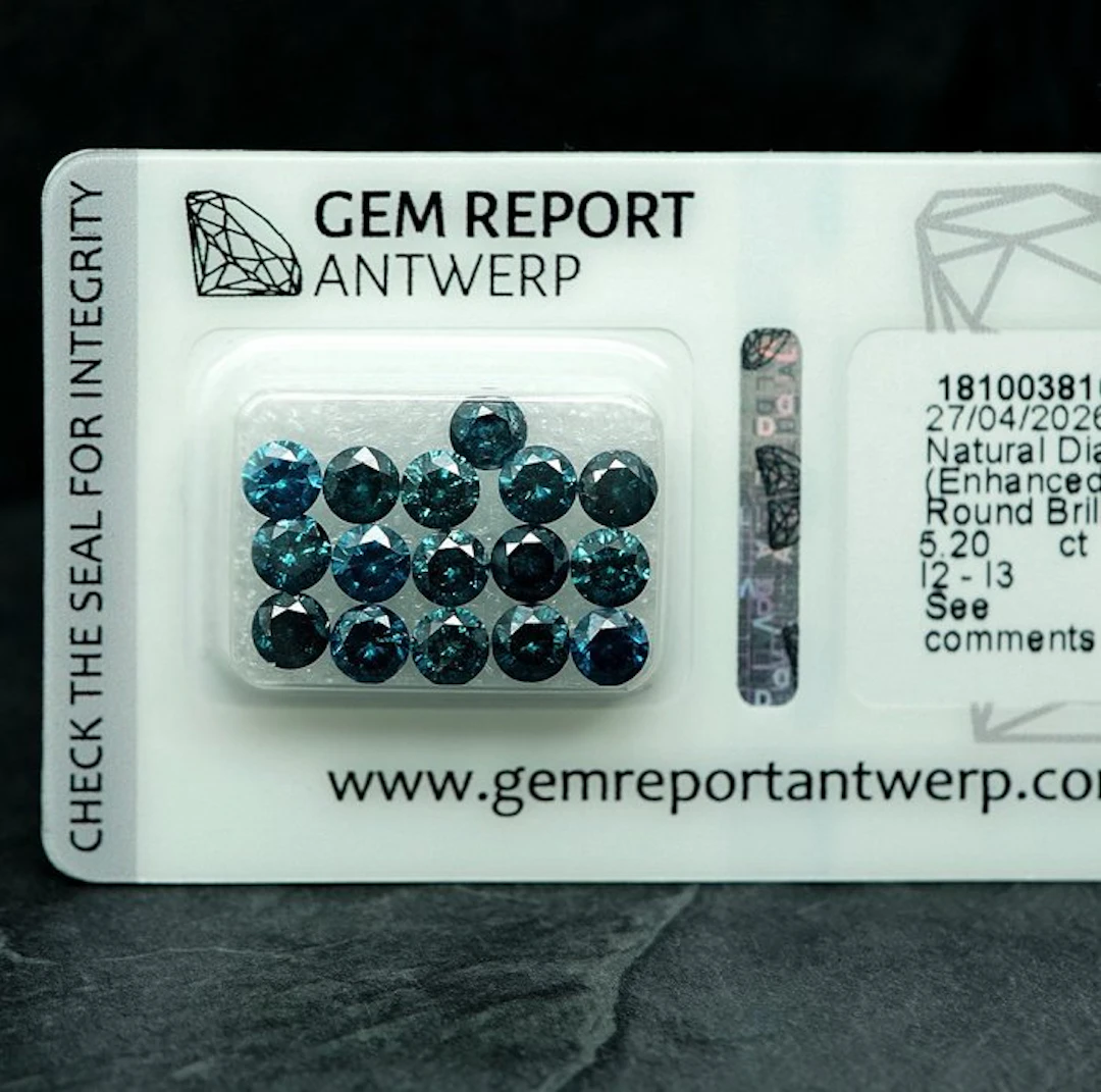 No reserve price - 16 pcs Diamond (Colour-treated) - 5.20...