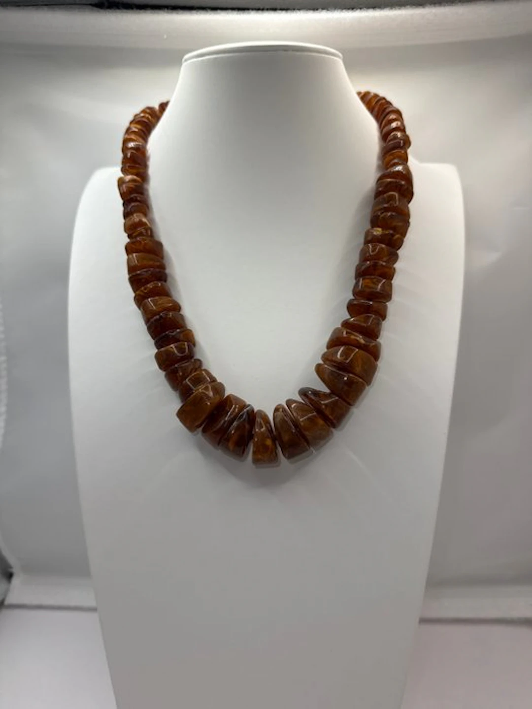 Amber - Amber - 0 cm - 53 cm (No reserve price)
