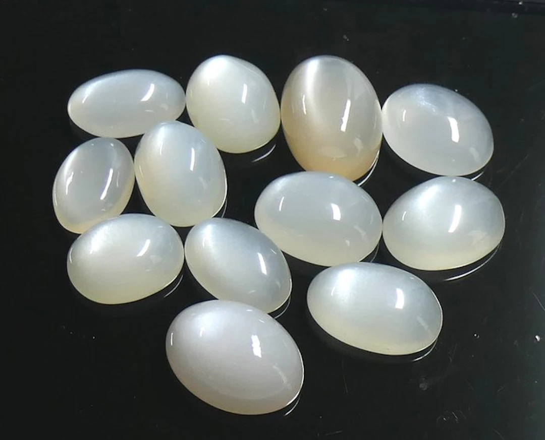 Lot of 100% natural Moonstones Cabochon- 23.56 g - (12)