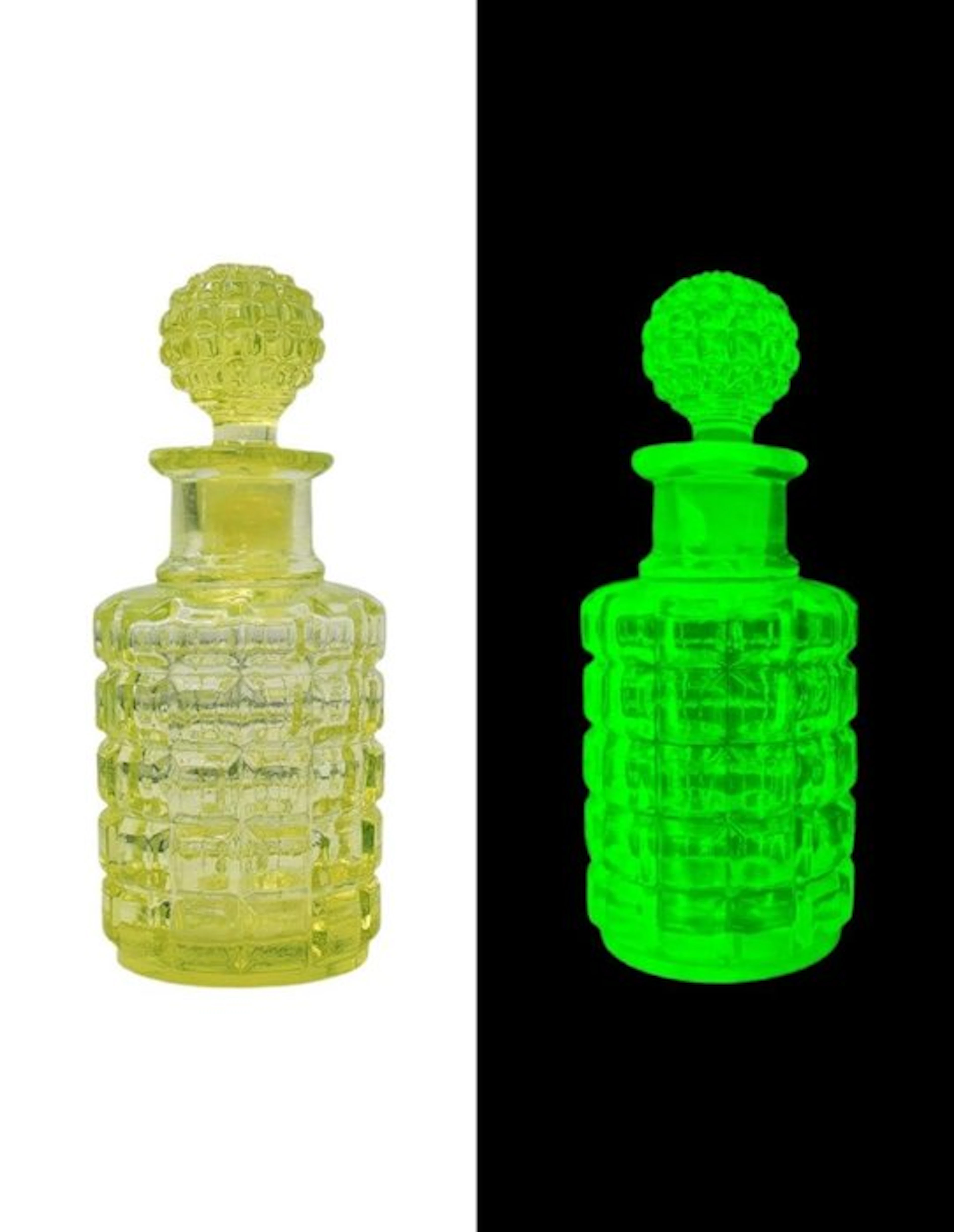 Val Saint Lambert - Flacon de parfum - Perfume bottle - Uranium glass