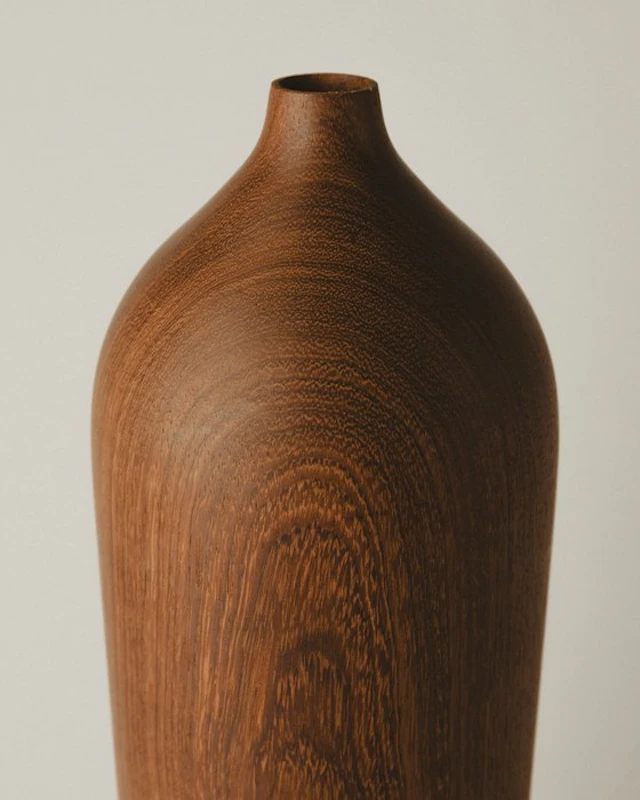 Pablo Yubero - Vase - Wood