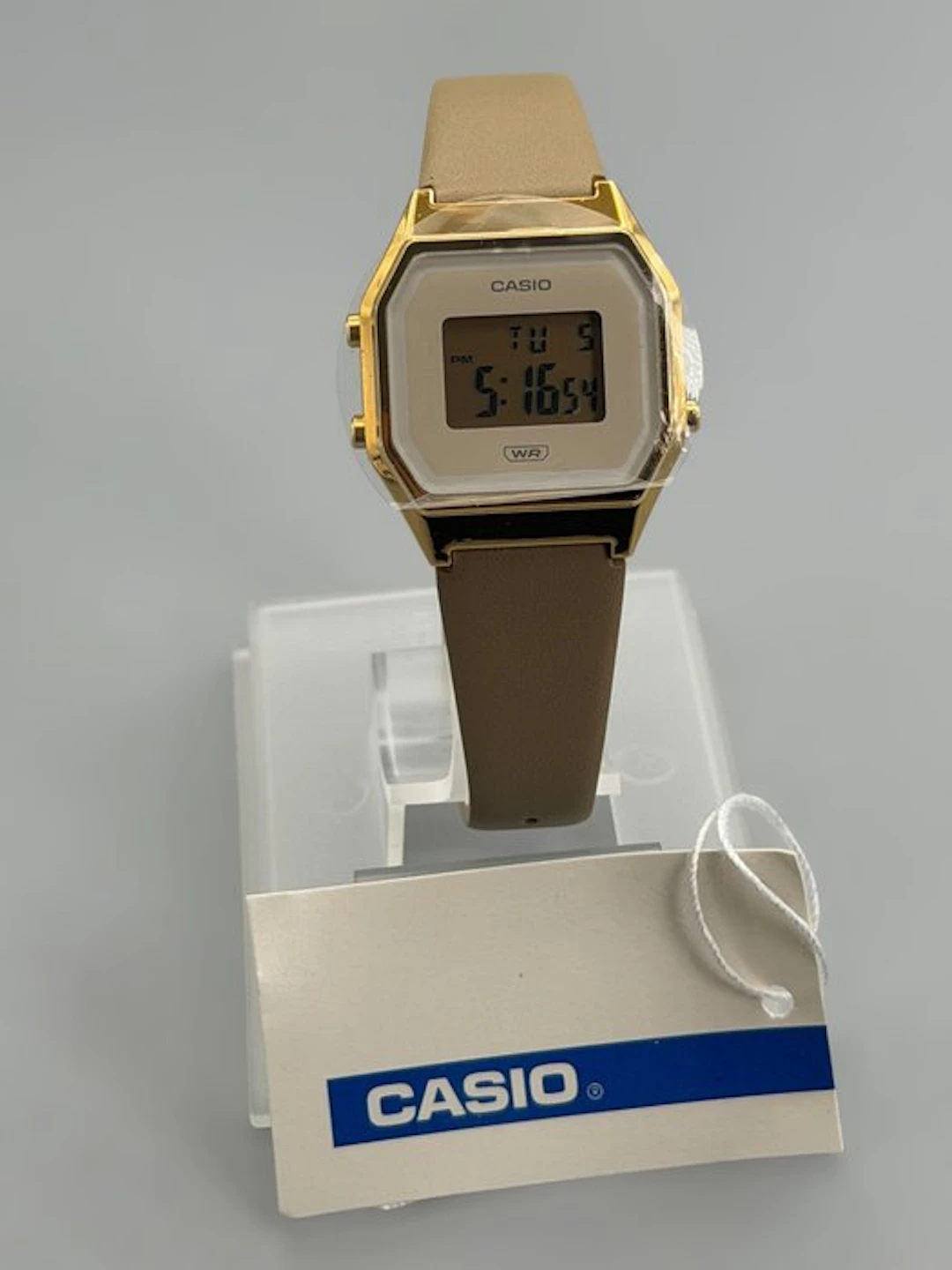 Casio Vintage Ladies Gold LCD Digital Watch | Iconic...