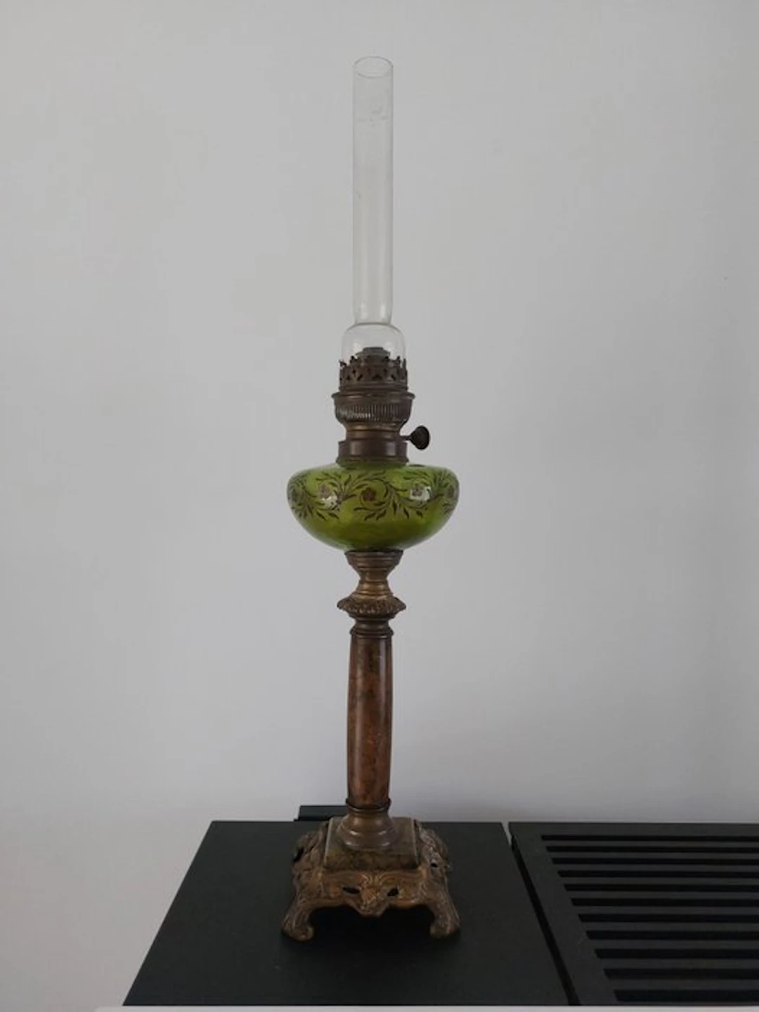 Kerosene lamp - Bronze, Glass, Marble