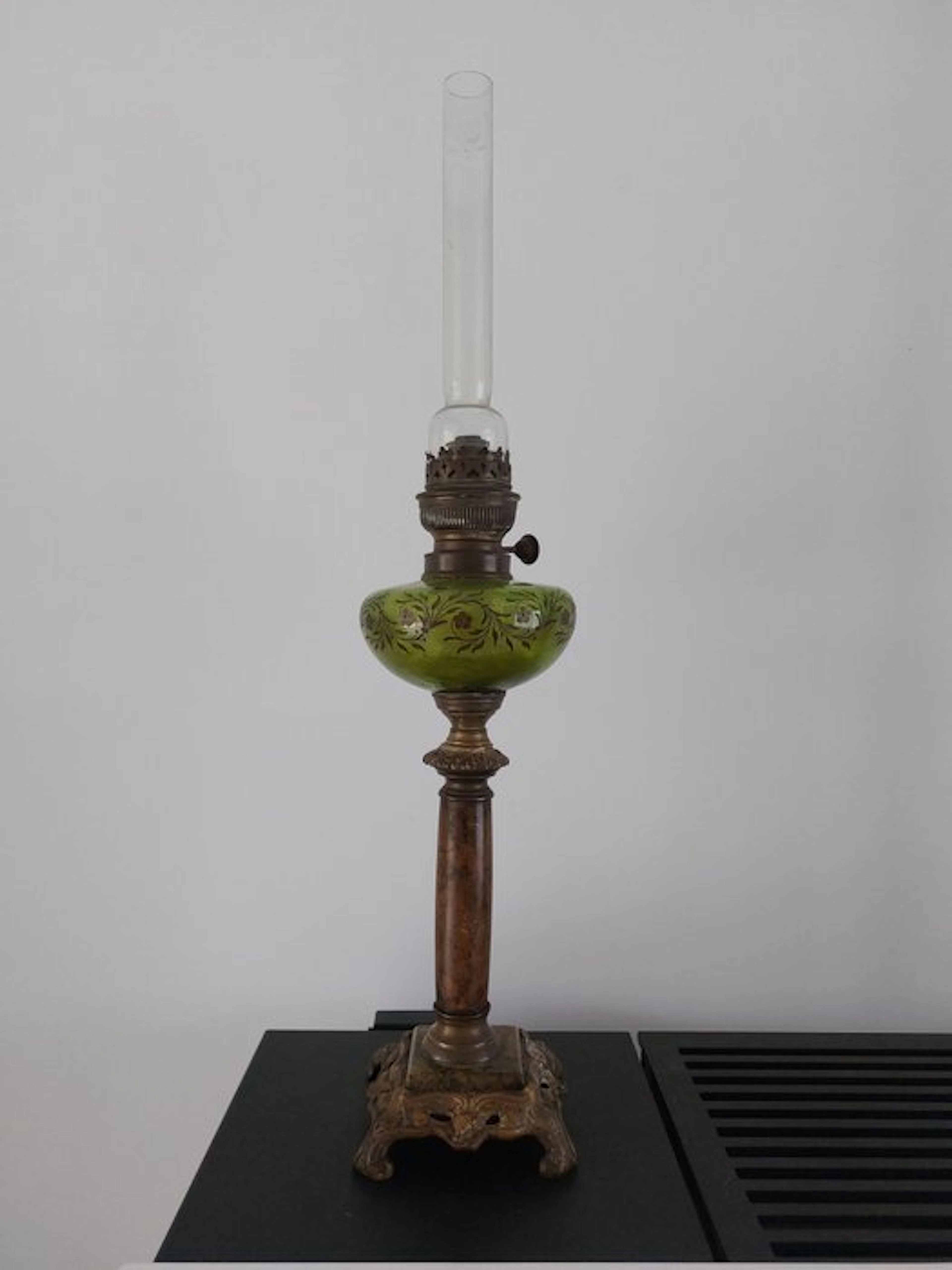 Kerosene lamp - Bronze, Glass, Marble