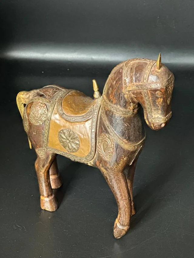 Rocking horse - Statuette de cheval indien Marwari d'art...