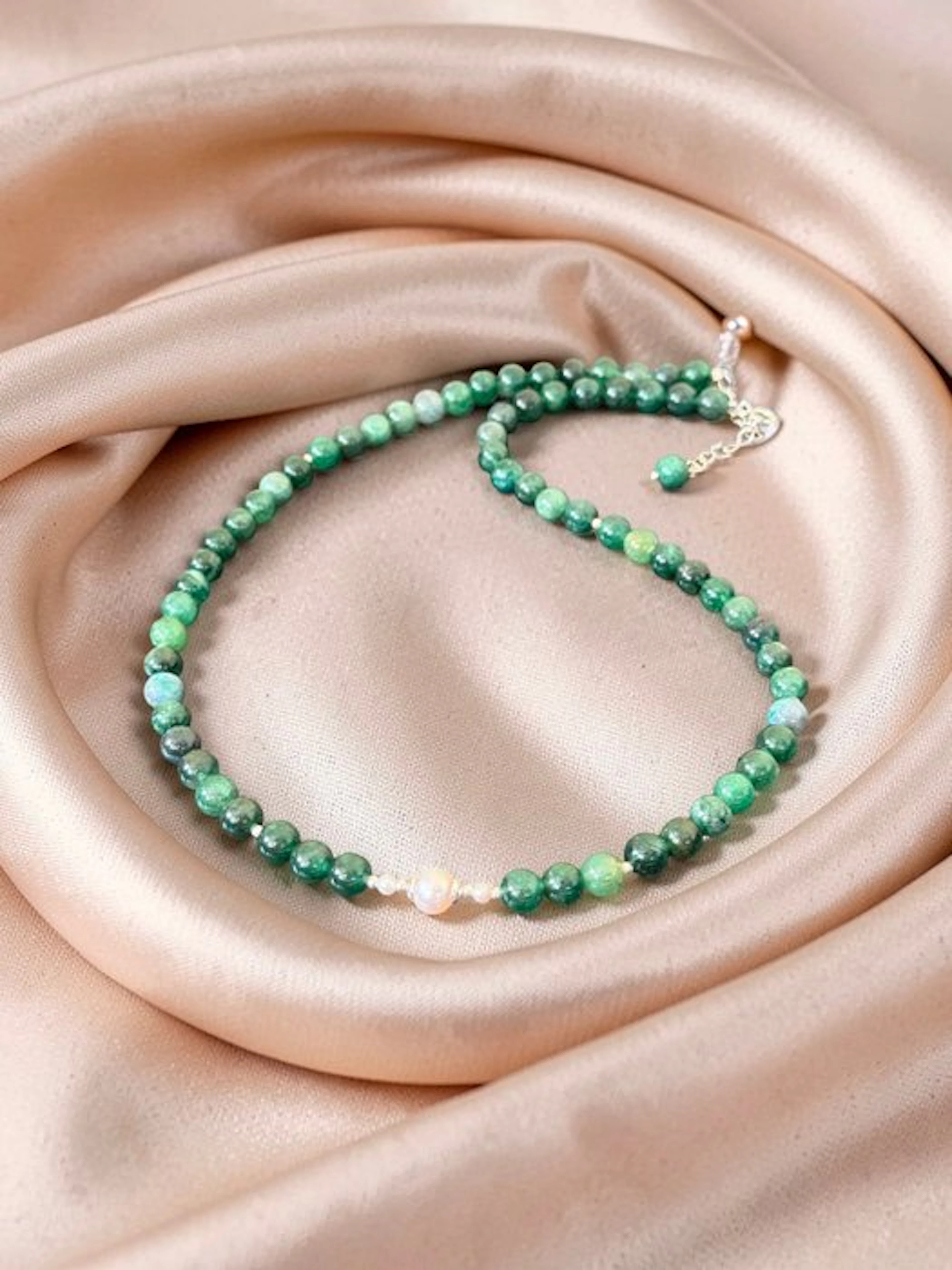 Silver - Necklace - Emerald, garnet
