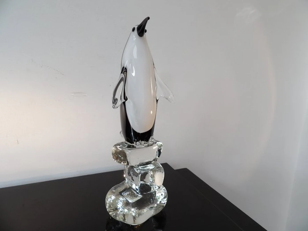 Sculpture, Pinguïn op ijsschots - 29 cm - Glass